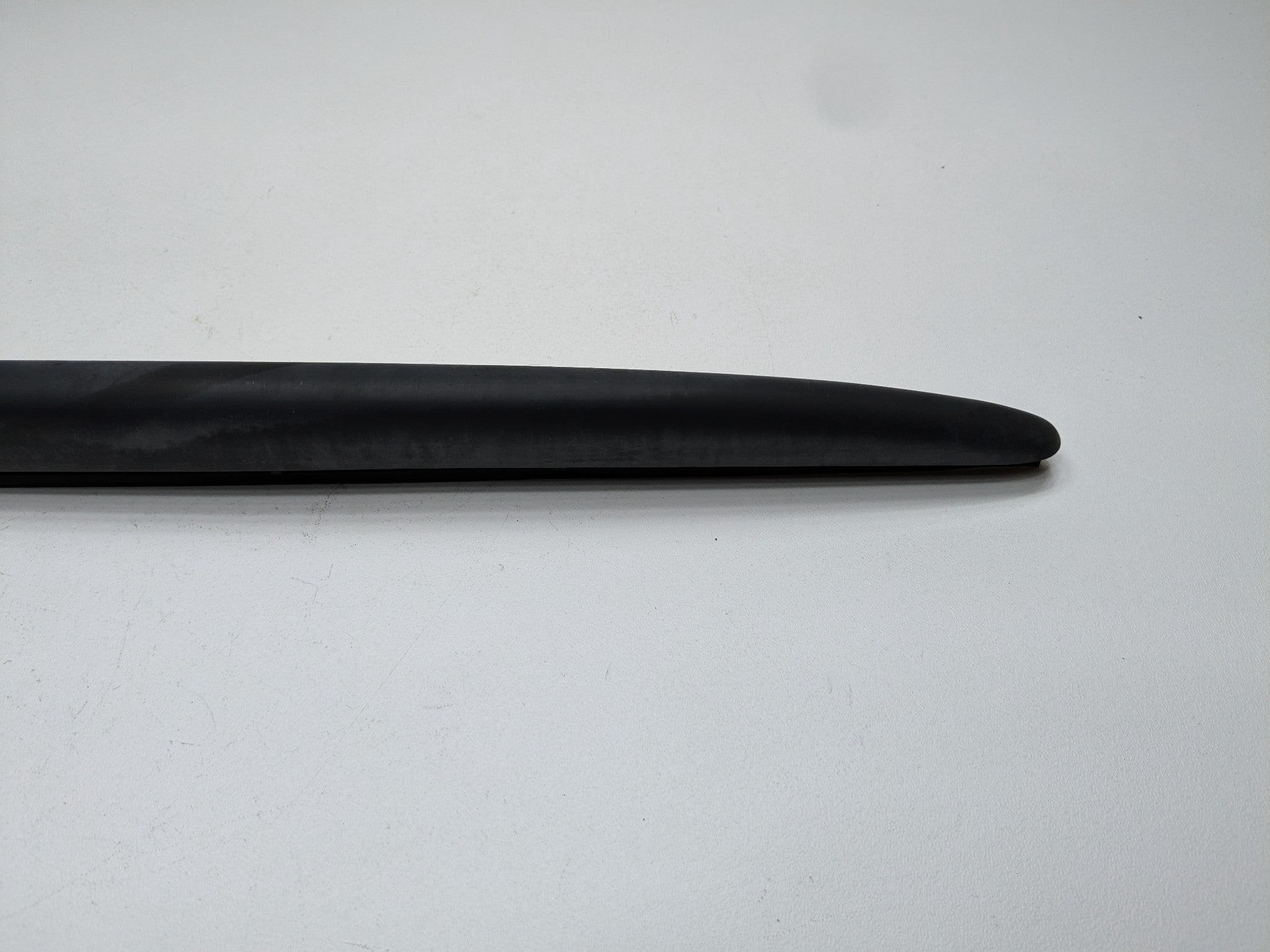 2004 - 2006 OEM PORSCHE CAYENNE V6 REAR WINDSHIELD WASHER WIPER ARM
