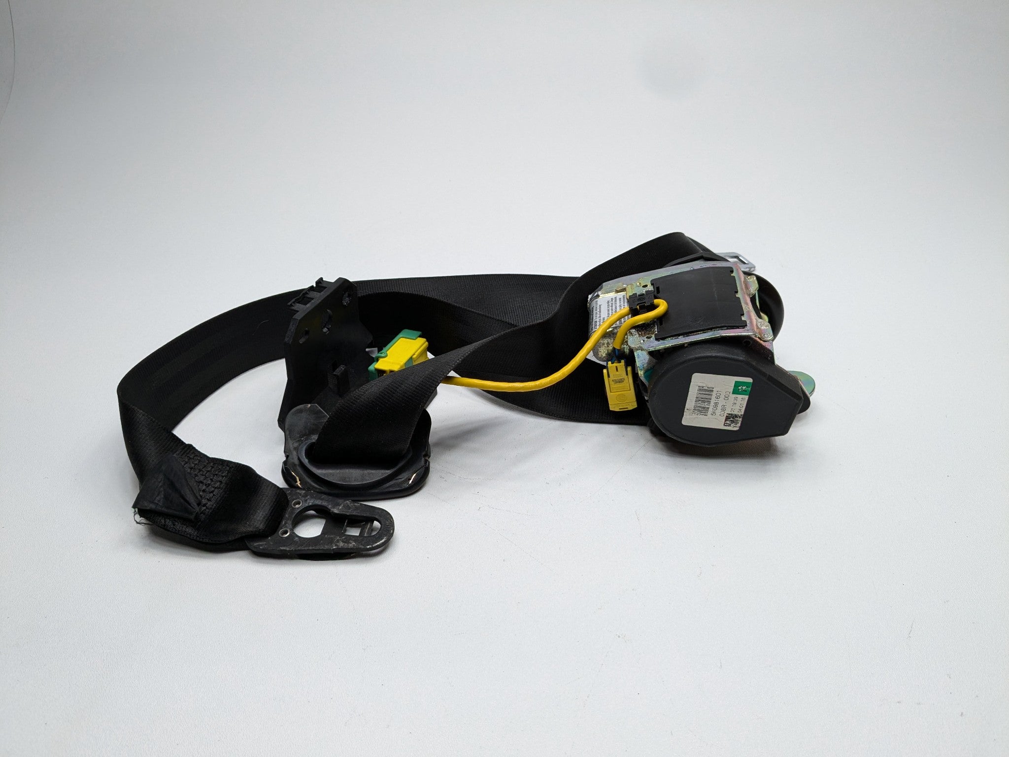 04 - 06 OEM PORSCHE CAYENNE V6 FRONT RIGHT PASSENGER SIDE SEAT BELT RETRACTOR