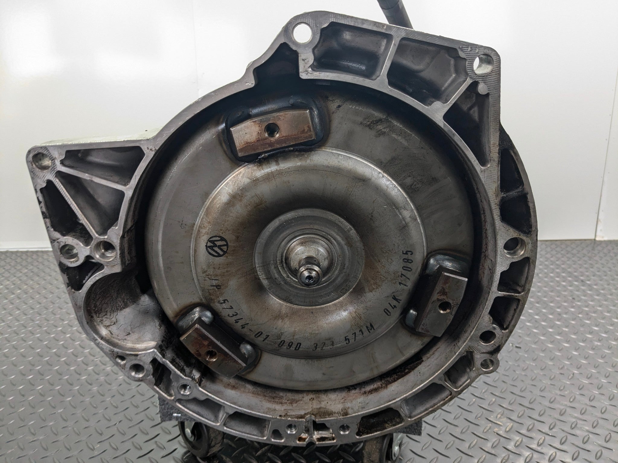 2004 - 2006 OEM PORSCHE CAYENNE V6 3.2L AUTOMATIC TRANSMISSION ASSEMBLY