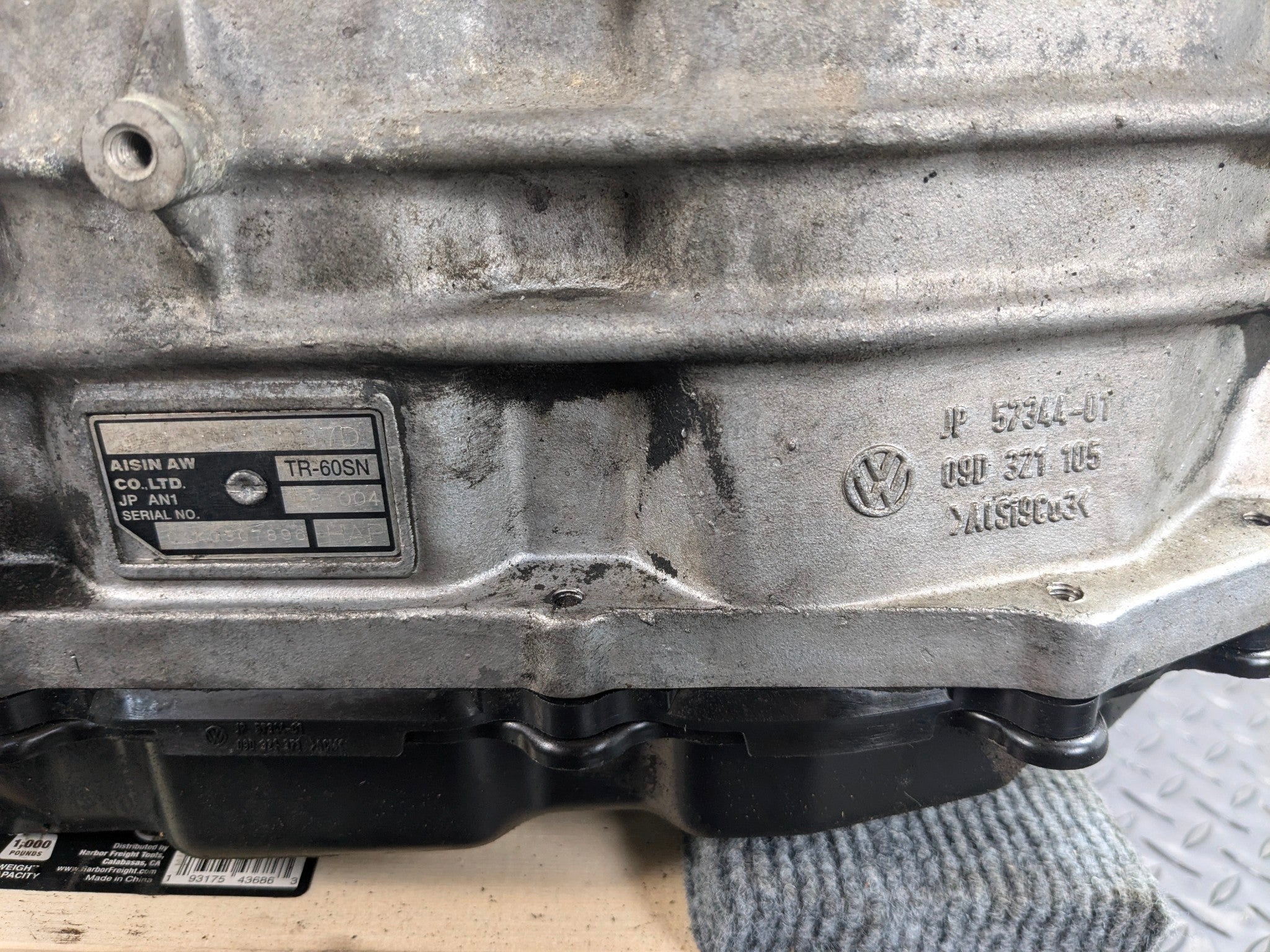 2004 - 2006 OEM PORSCHE CAYENNE V6 3.2L AUTOMATIC TRANSMISSION ASSEMBLY