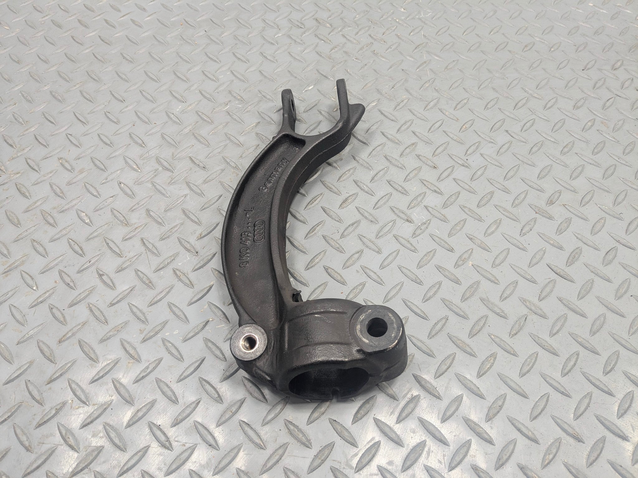 2008 - 2011 OEM AUDI A4 FRONT LEFT DRIVER SIDE SHOCK ABSORBER MOUNT