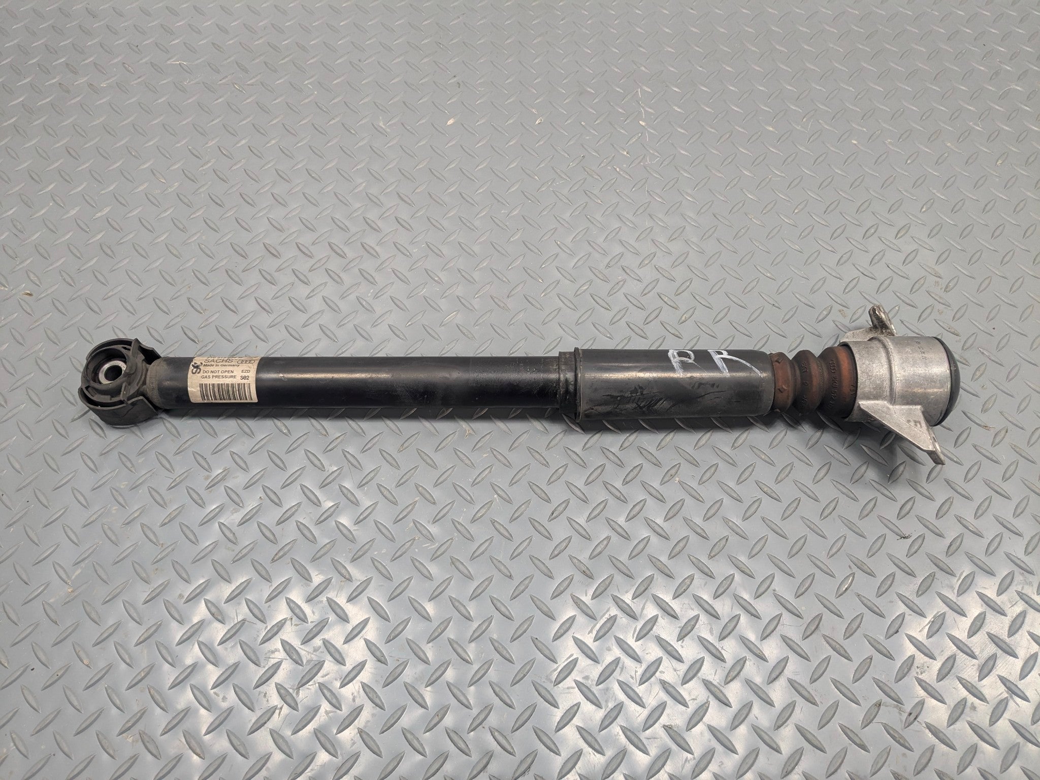 08 - 11 OEM AUDI A4 REAR RIGHT PASSENGER SIDE SUSPENSION SHOCK STRUT ASSEMBLY
