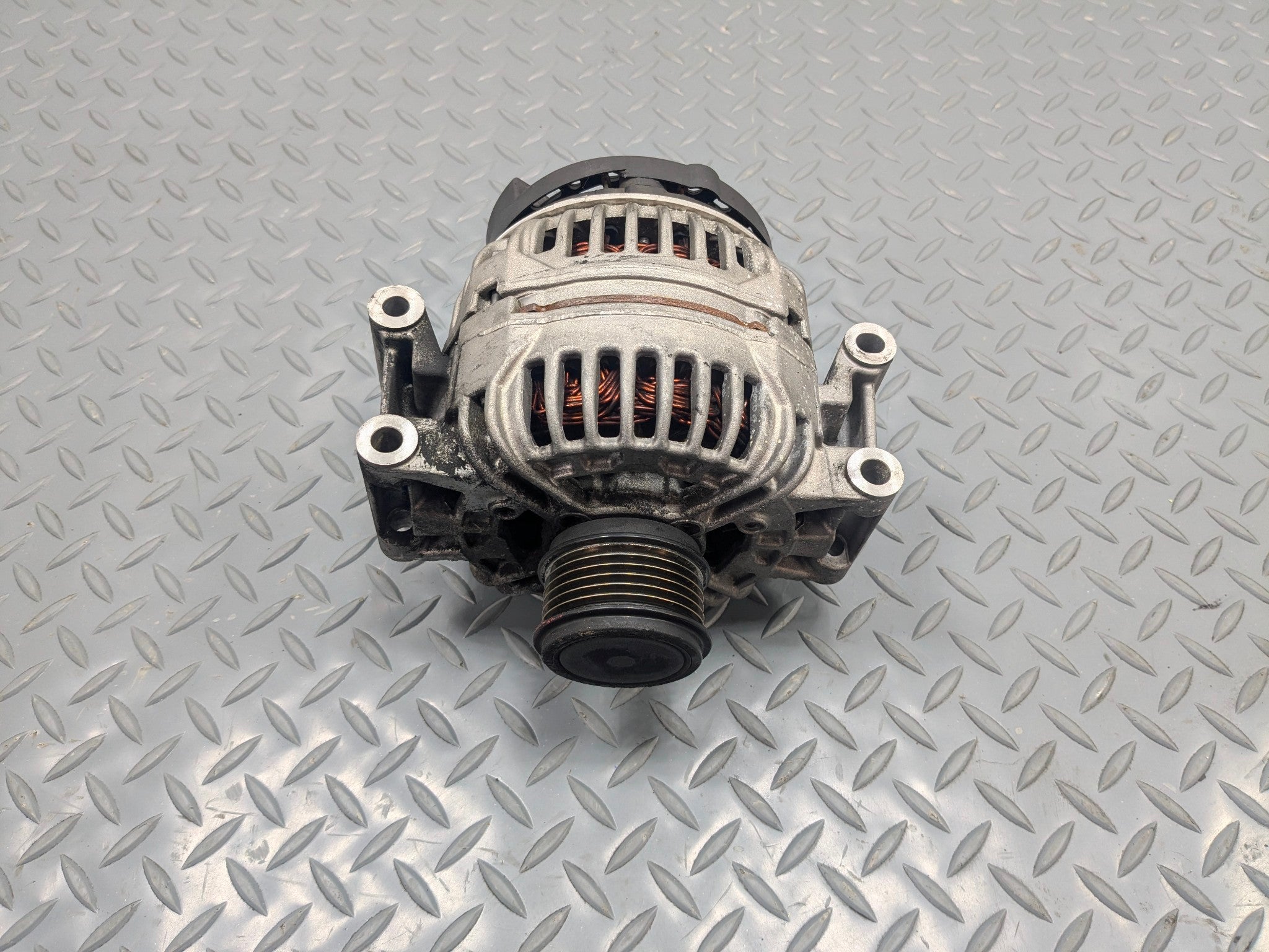 2008 - 2011 OEM AUDI A4 BATTERY CHARGING 140 AMP BOSCH ALTERNATOR