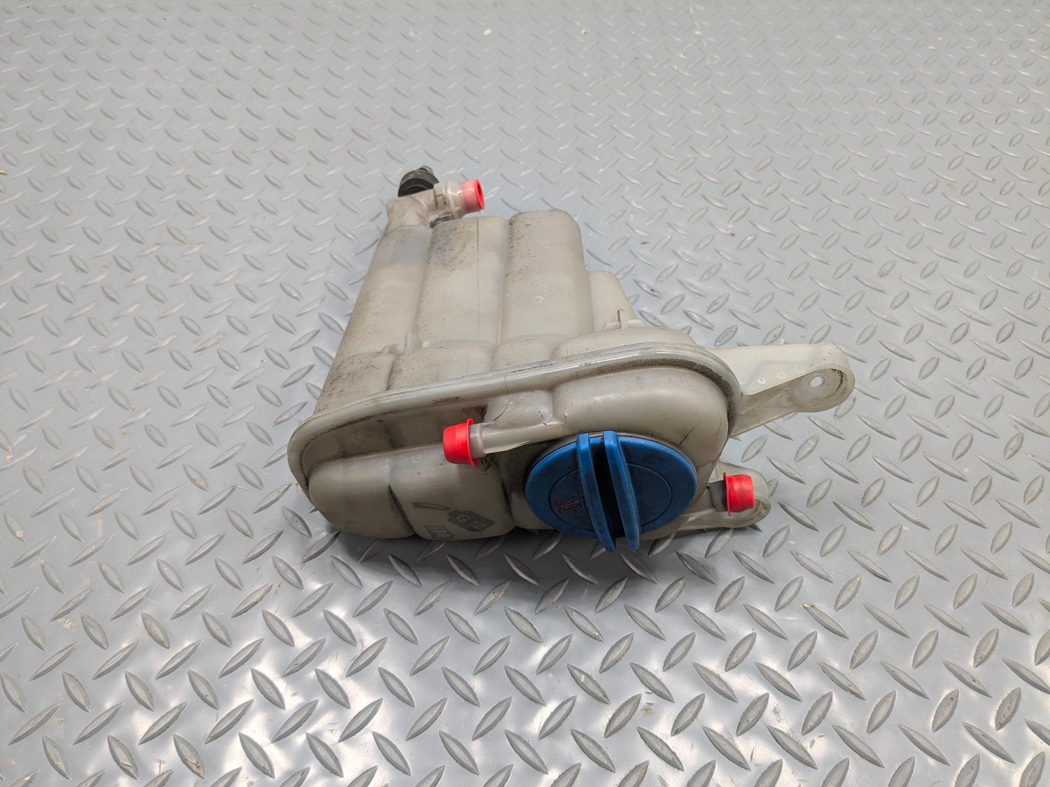2008 - 2011 OEM AUDI A4 COOLANT OVERFLOW RESERVOIR RECOVERY TANK BOTTLE