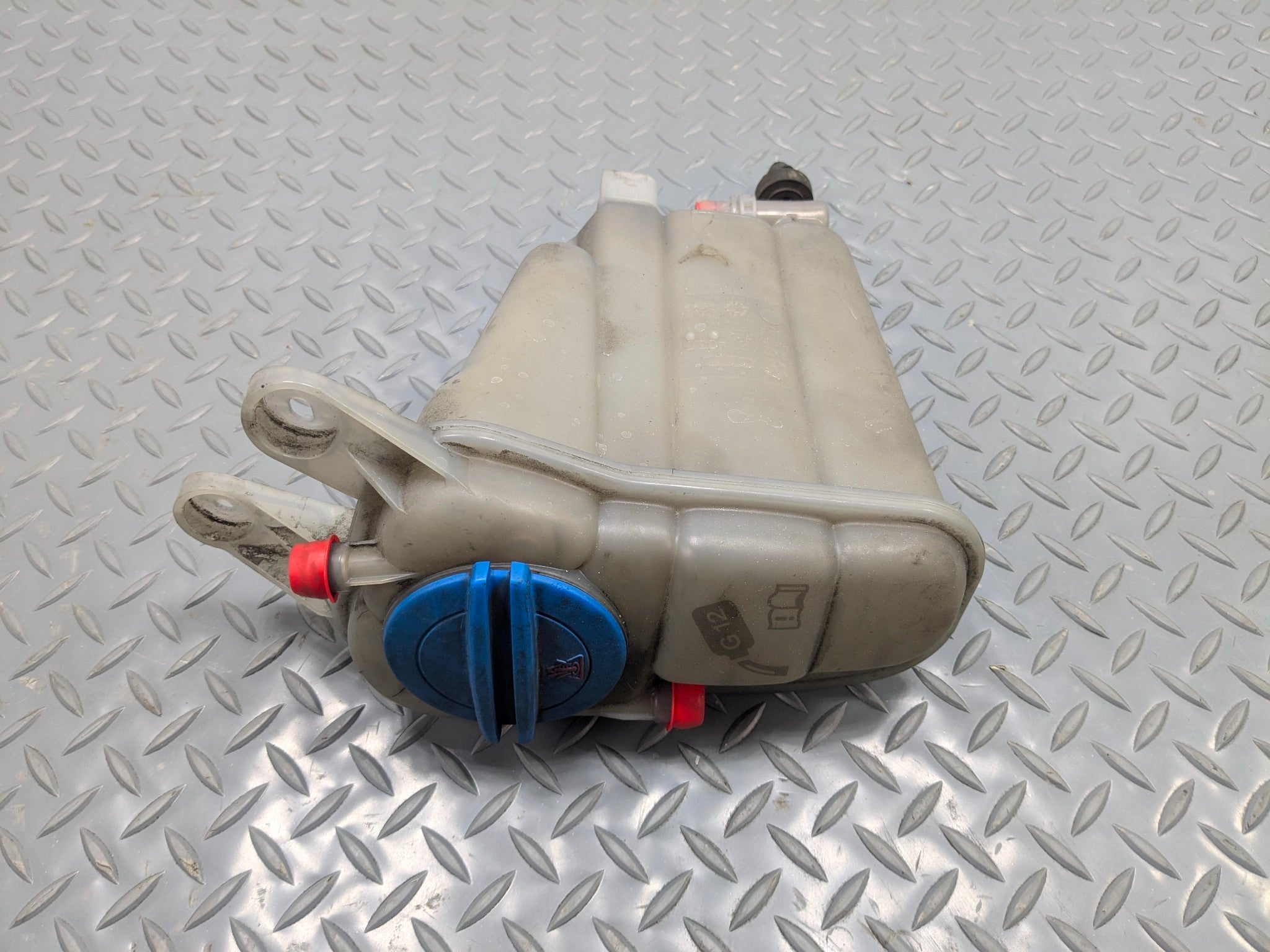 2008 - 2011 OEM AUDI A4 COOLANT OVERFLOW RESERVOIR RECOVERY TANK BOTTLE