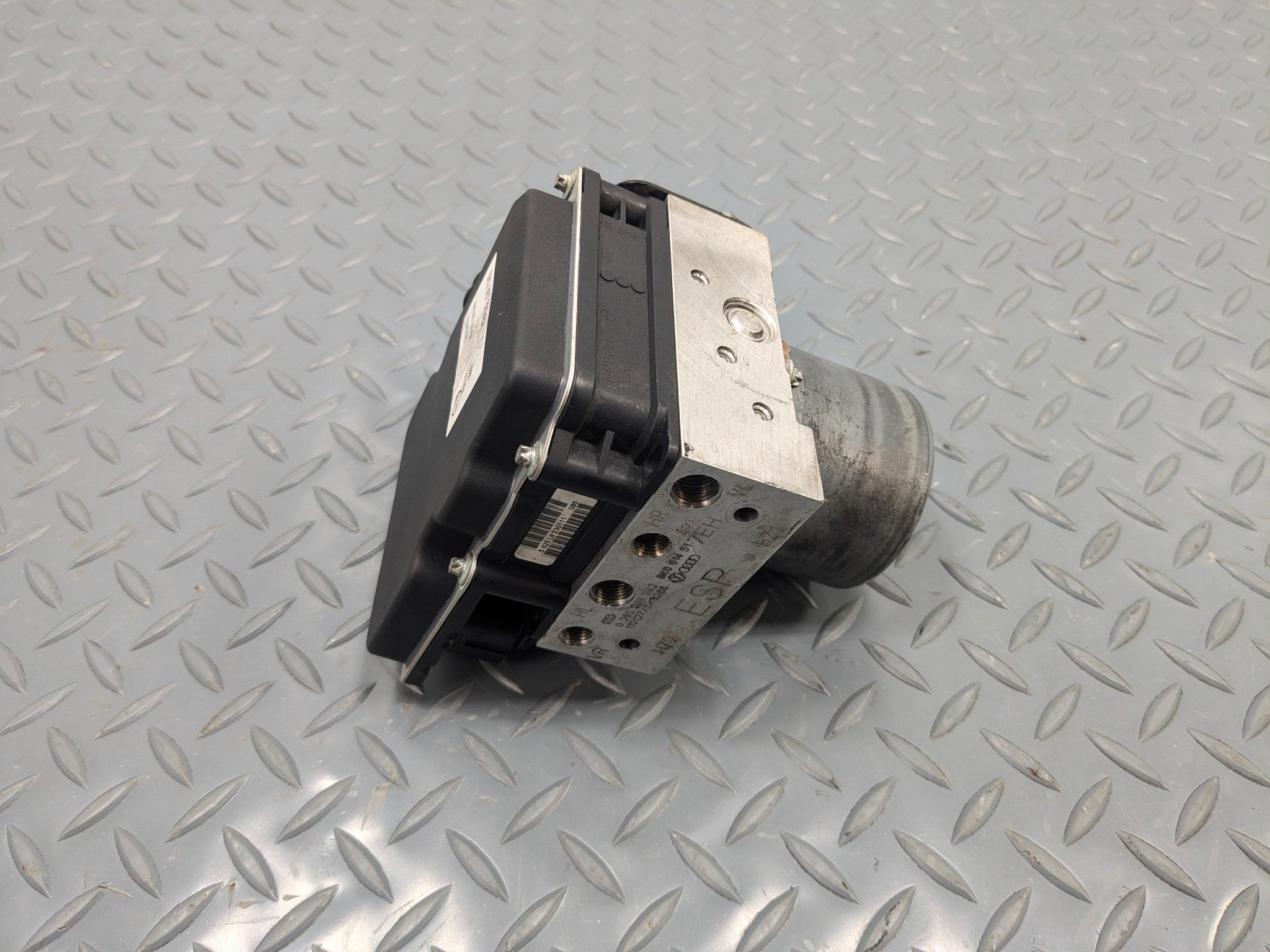 2008 - 2011 OEM AUDI A4 ABS ANTI-LOCK BRAKE PUMP CONTROL MODULE