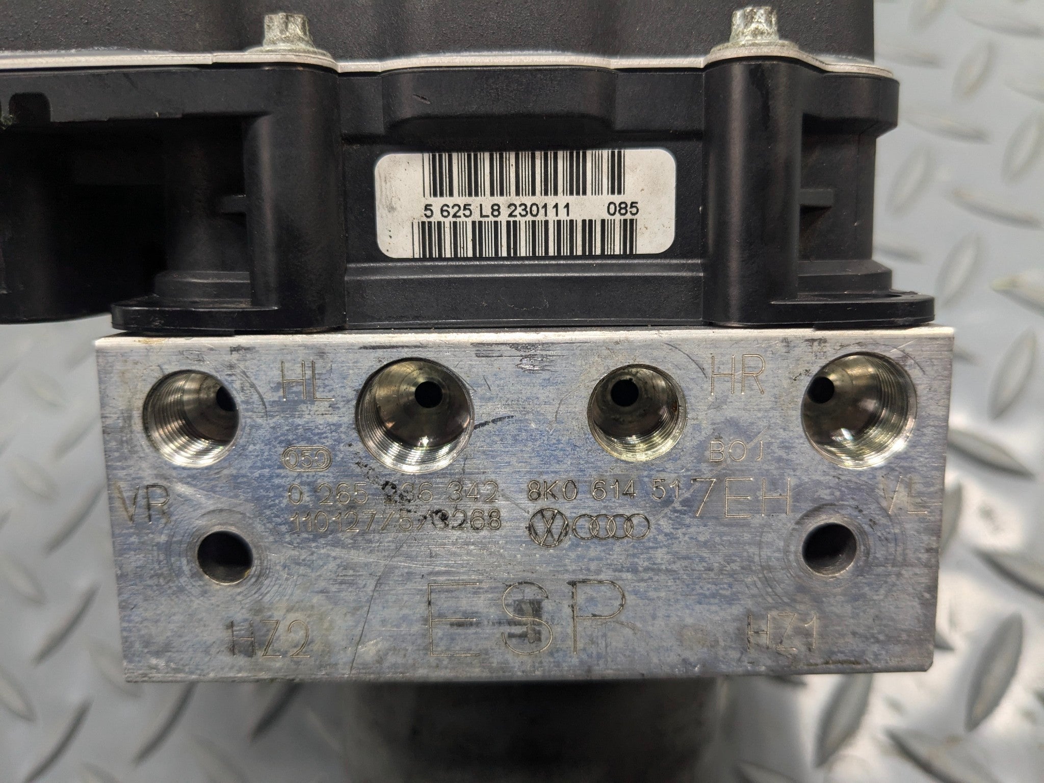 2008 - 2011 OEM AUDI A4 ABS ANTI-LOCK BRAKE PUMP CONTROL MODULE