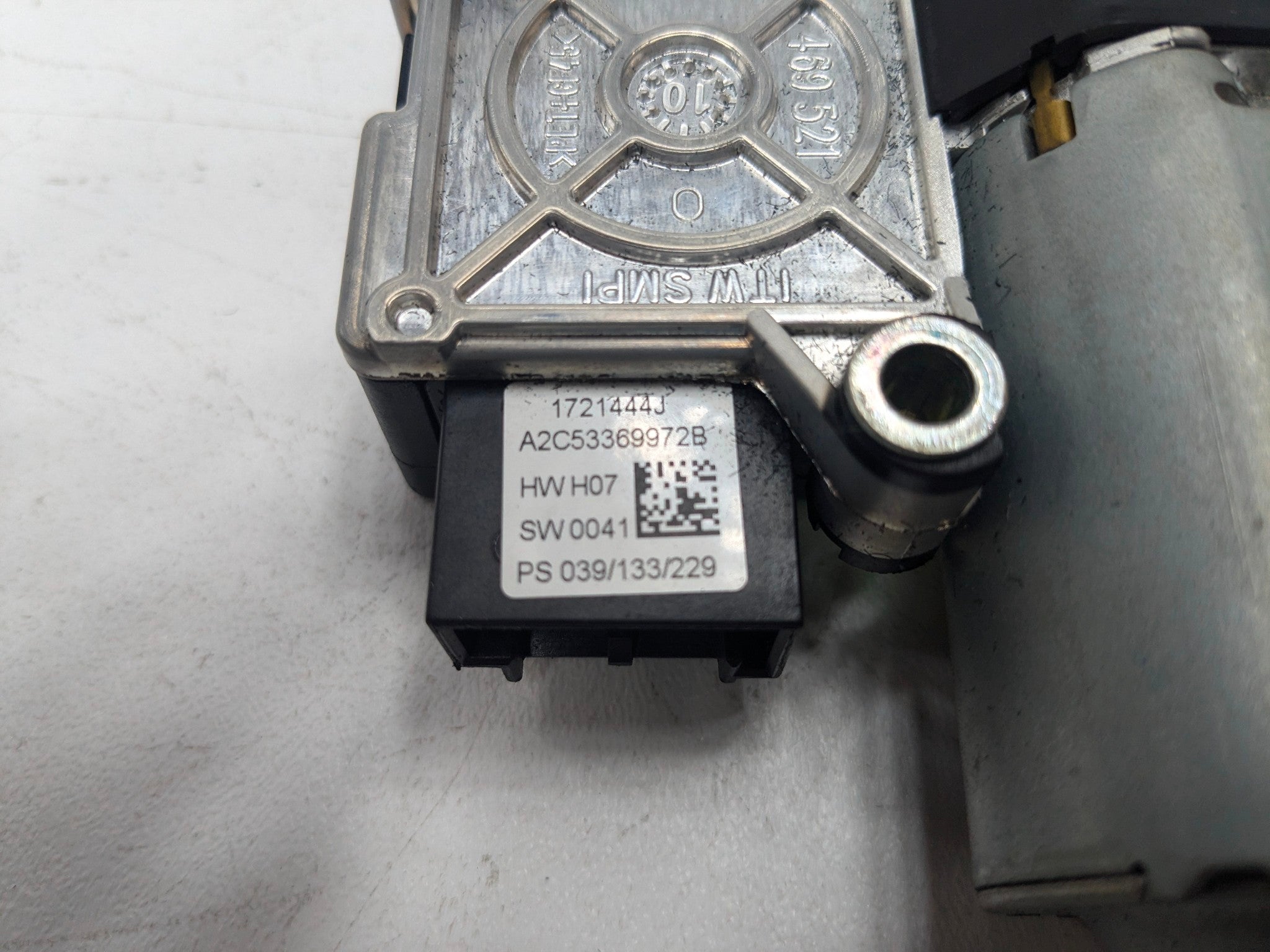 2008 - 2011 OEM AUDI A4 SUN ROOF MOTOR ACTUATOR MODULE