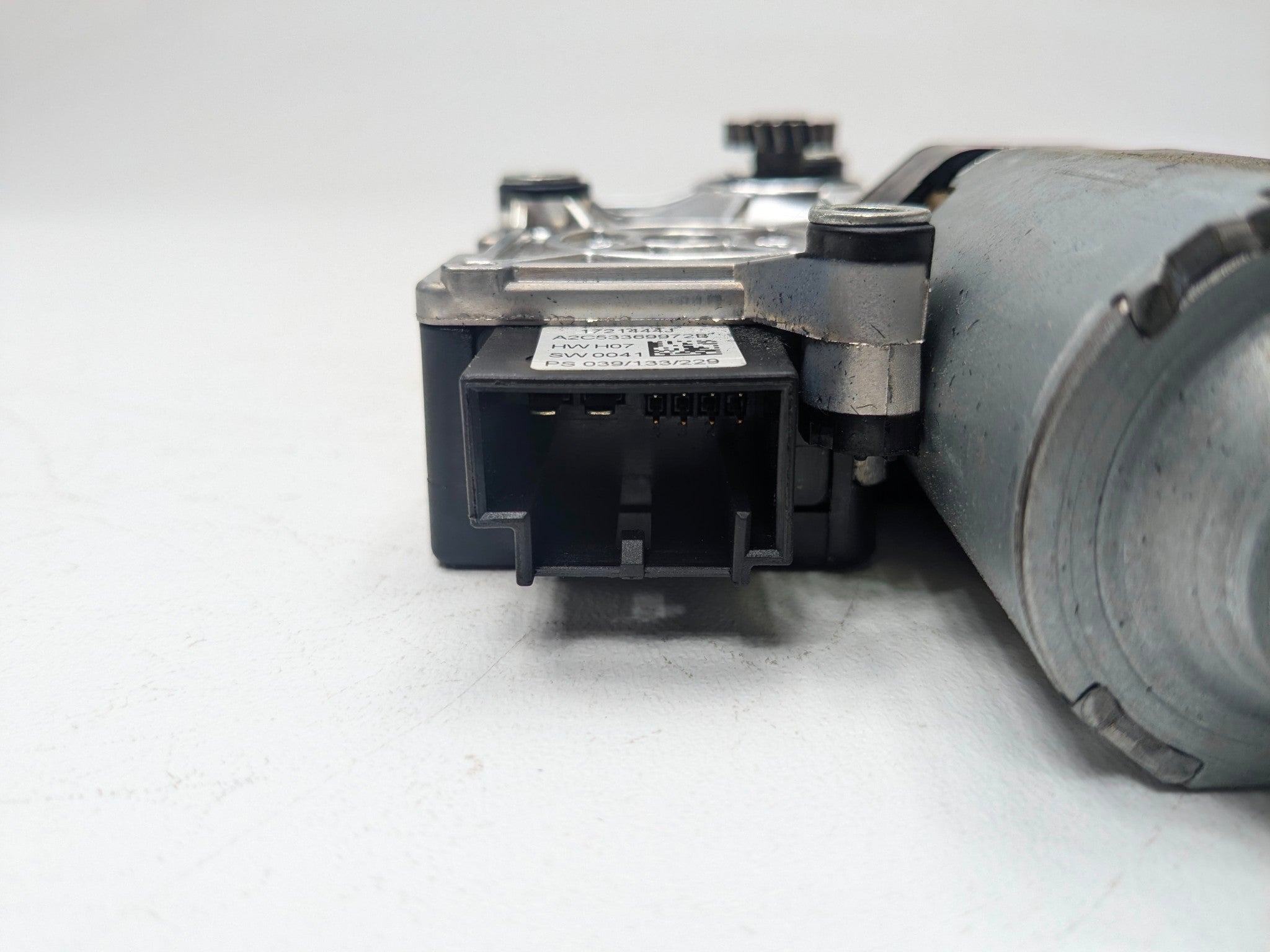 2008 - 2011 OEM AUDI A4 SUN ROOF MOTOR ACTUATOR MODULE