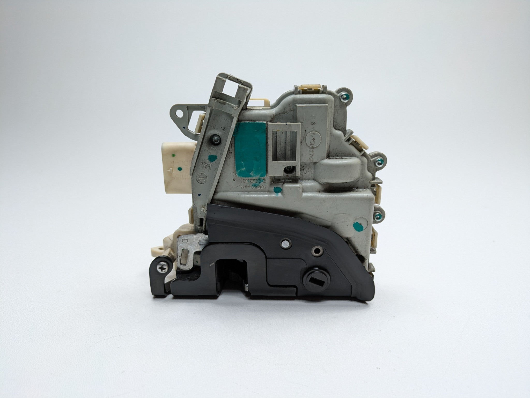 2008 - 2011 OEM AUDI A4 REAR RIGHT PASSANGER SIDE DOOR LATCH LOCK ACTUATOR
