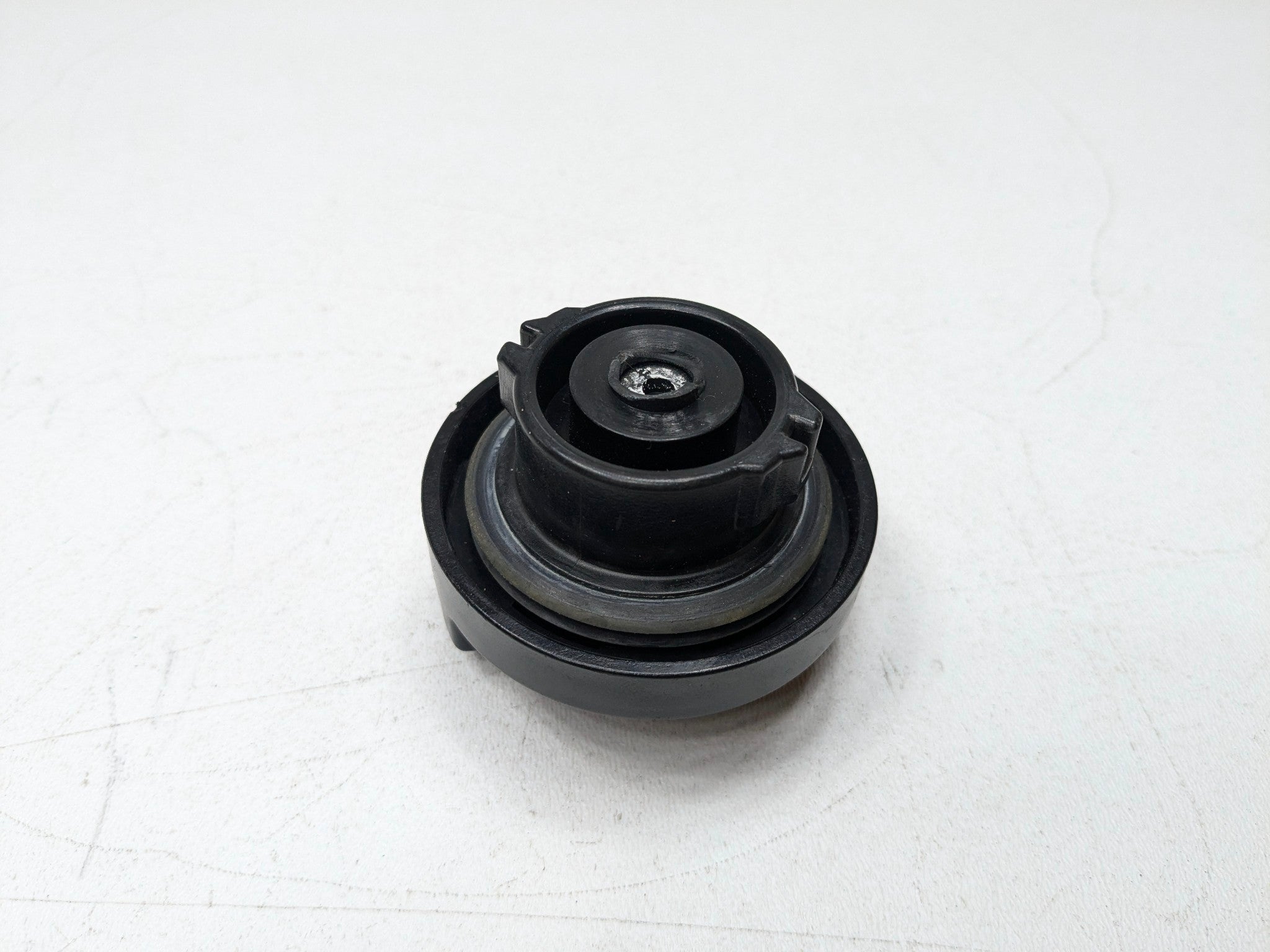 2008 - 2011 OEM AUDI A4 GASOLINE FUEL TANK FILLER NECK COVER CAP