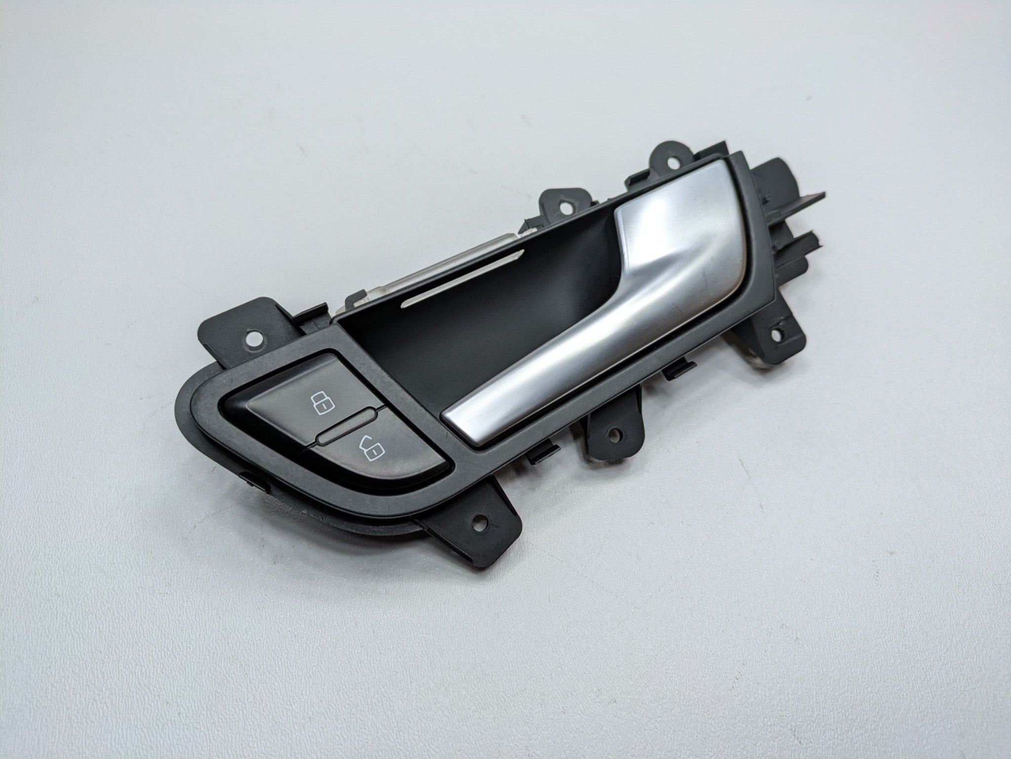 2008 - 2011 OEM AUDI A4 FRONT RIGHT PASSENGER SIDE INTERIOR DOOR HANDLE