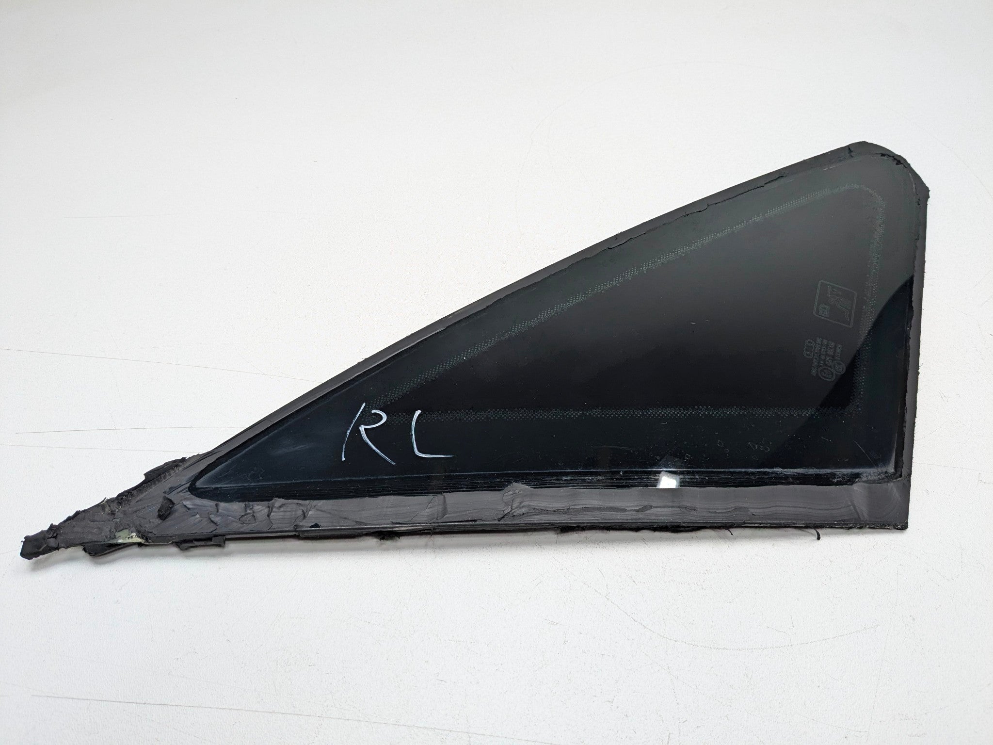 2008 - 2011 OEM AUDI A4 REAR LEFT DRIVER SIDE DOOR VENT WINDOW GLASS