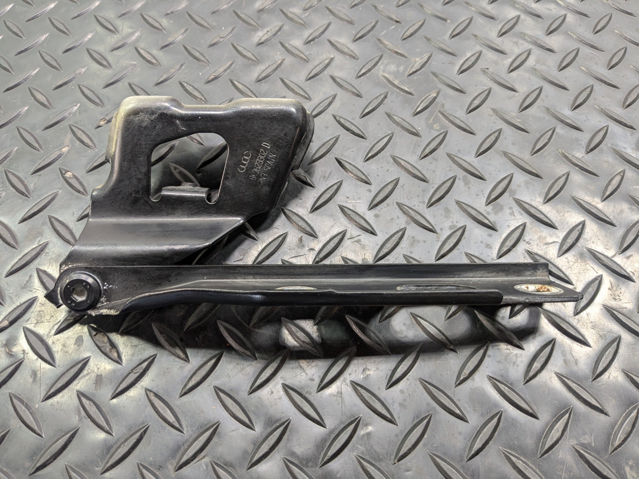 2008 - 2011 OEM AUDI A4 FRONT RIGHT PASSENGER HOOD HINGE