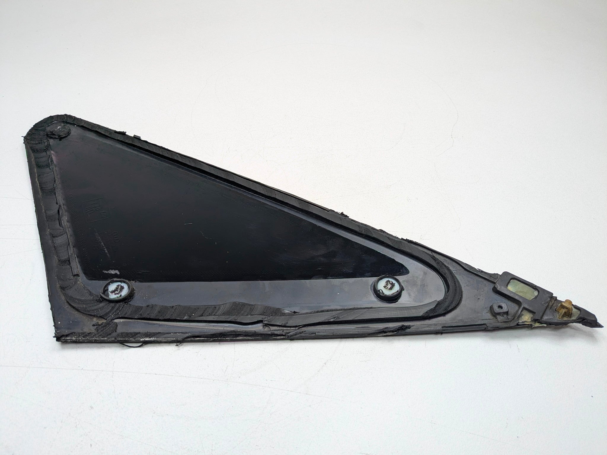2008 - 2011 OEM AUDI A4 REAR LEFT DRIVER SIDE DOOR VENT WINDOW GLASS