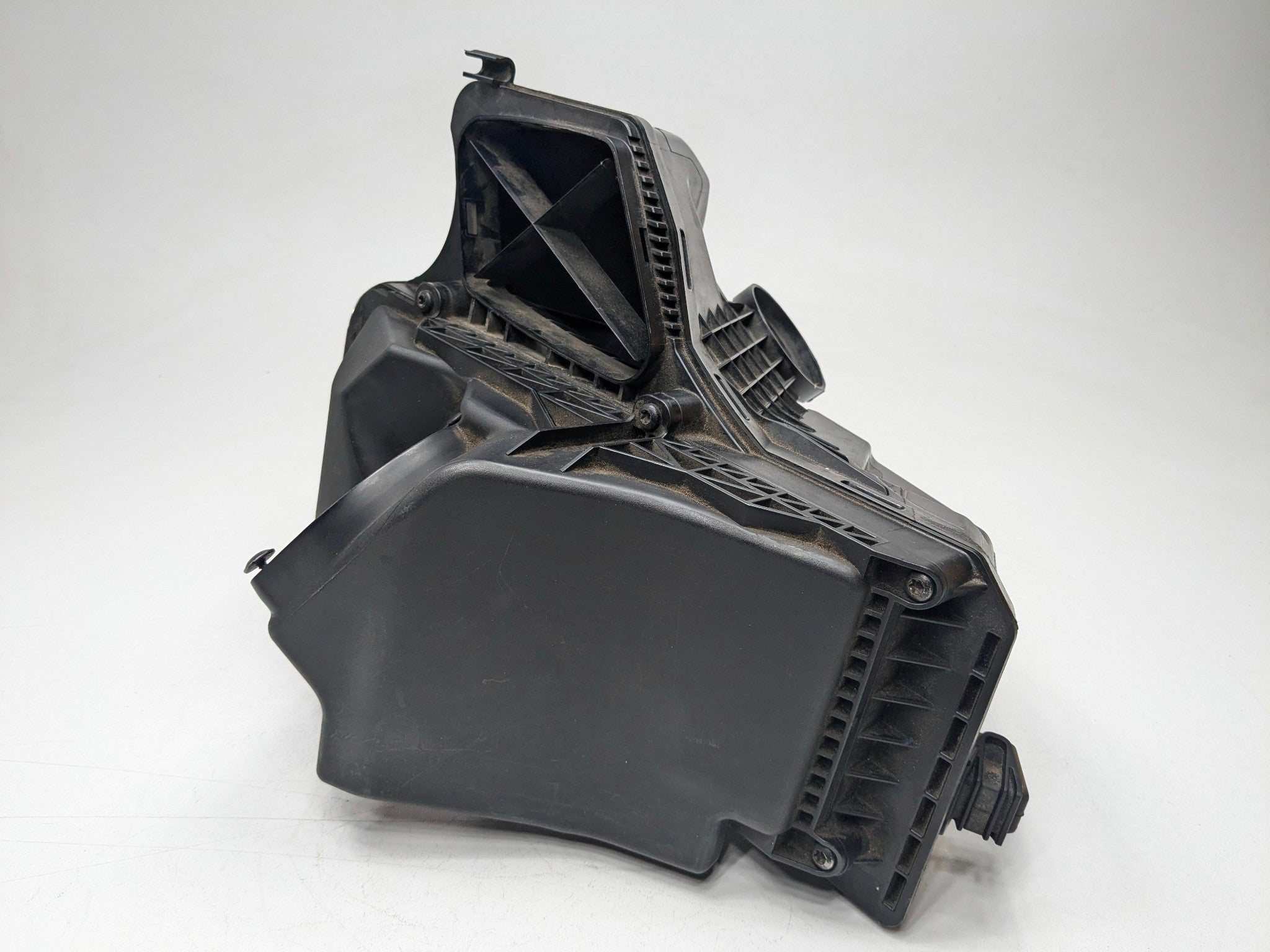 2008 - 2011 OEM AUDI A4 ENGINE AIR INTAKE CLEANER FILTER BOX HOUSING GENUINE