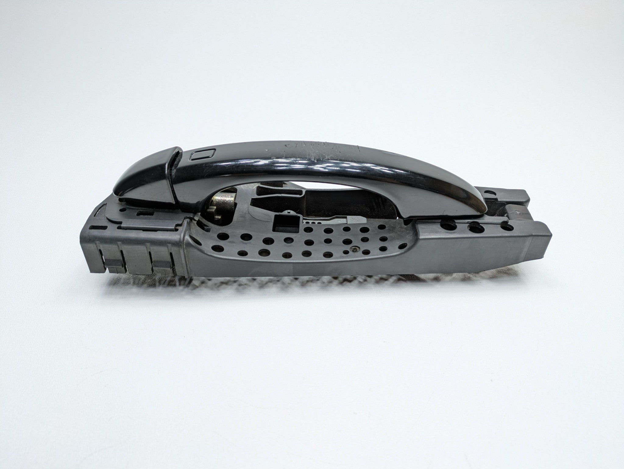 2008 - 2011 OEM AUDI A4 REAR LEFT PASSANGER OUTSIDE DOOR HANDLE FIT