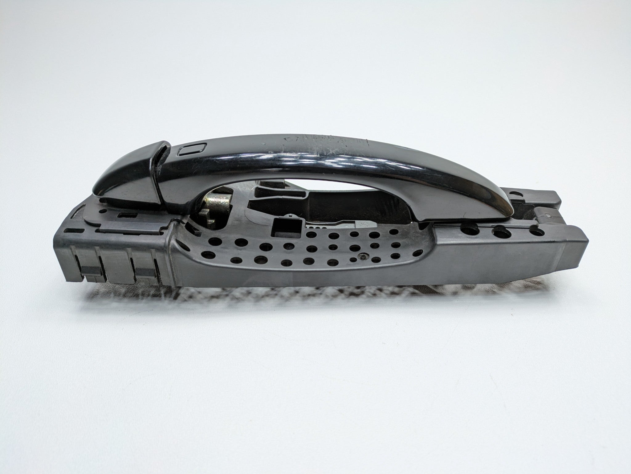 2008 - 2011 OEM AUDI A4 REAR LEFT PASSANGER OUTSIDE DOOR HANDLE FIT