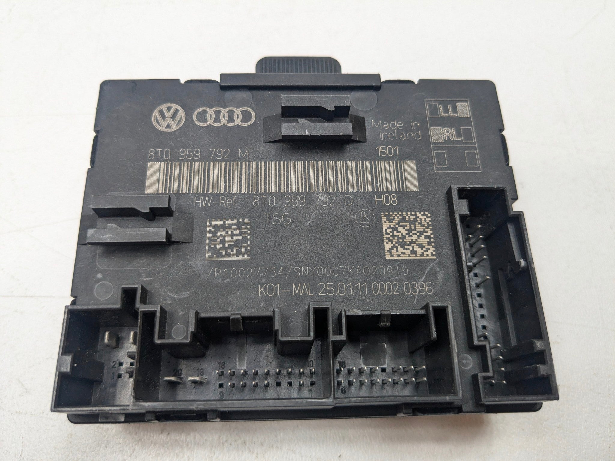 2008 - 2011 OEM AUDI A4 FRONT RIGHT PASSENGER SIDE DOOR CONTROL MODULE UNIT