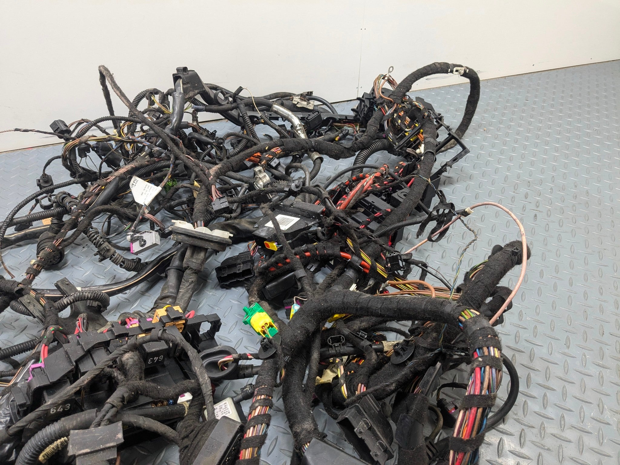 2008 - 2011 OEM AUDI A4 COMPLETE BODY WIRE HARNESS CABLES