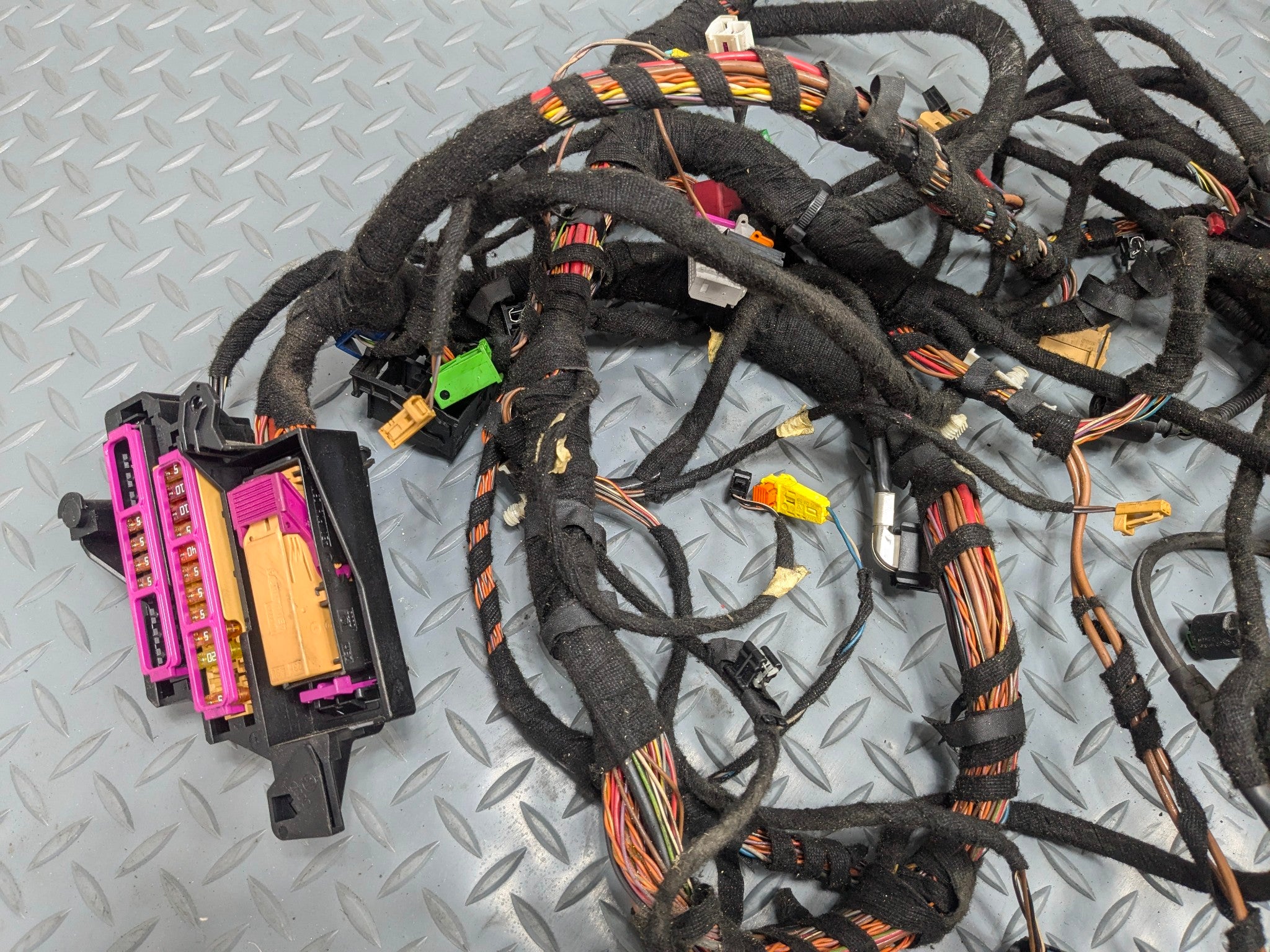 2008 - 2011 OEM AUDI A4 COMPLETE BODY WIRE HARNESS CABLES