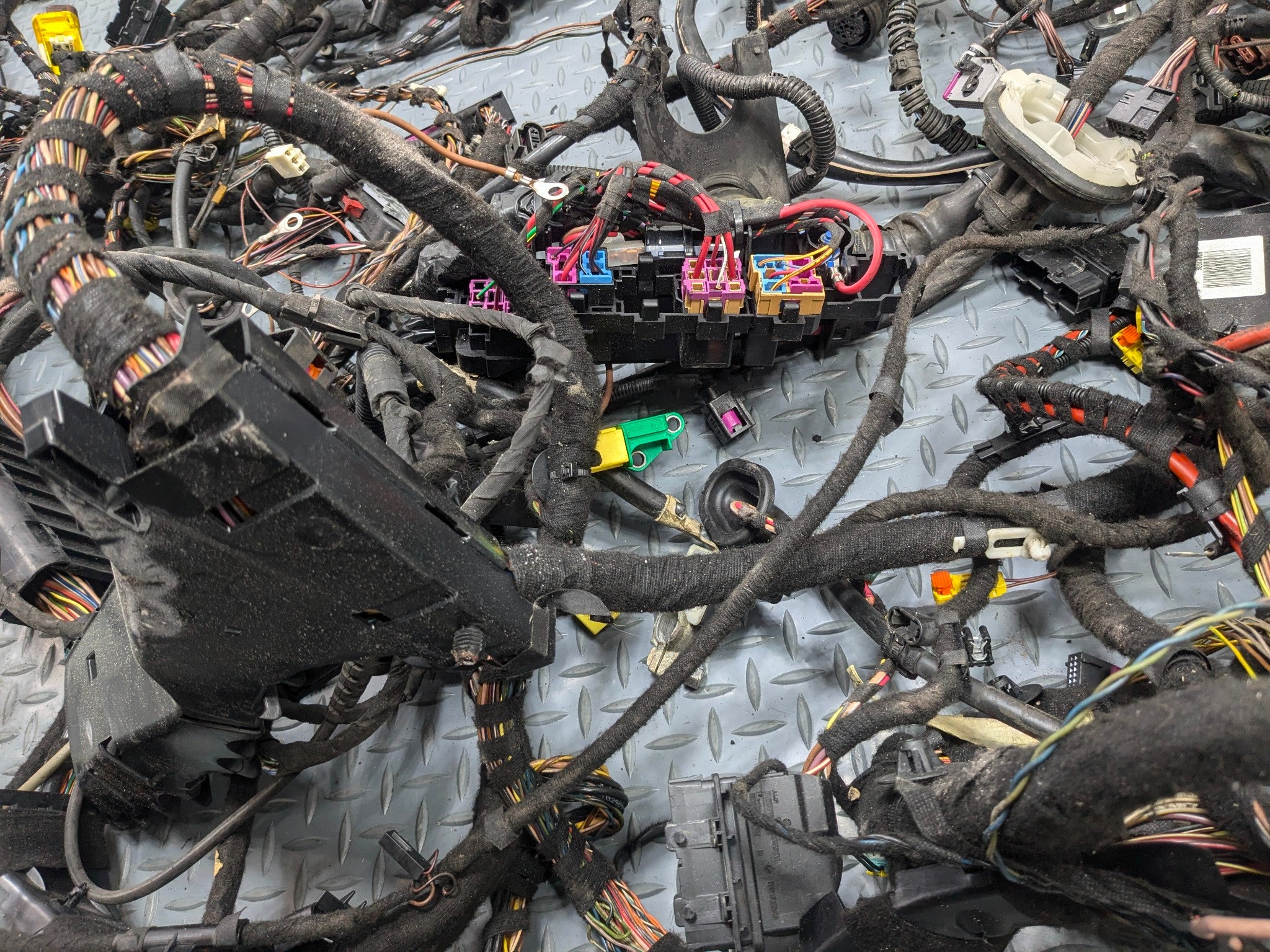 2008 - 2011 OEM AUDI A4 COMPLETE BODY WIRE HARNESS CABLES
