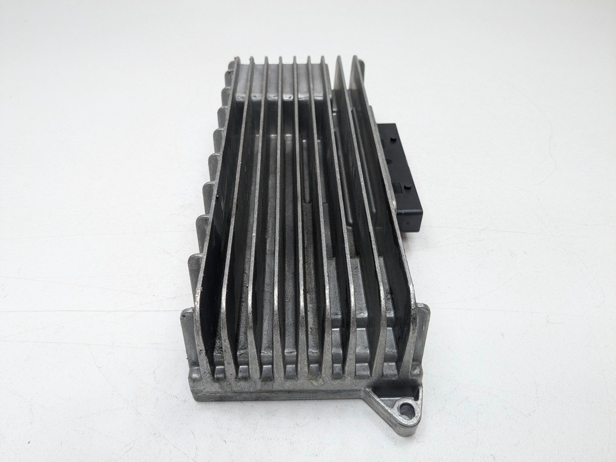 2008 - 2011 OEM AUDI A4 AUDIO EQUIPMENT RADIO AMPLIFIER TRUNK MOUNTED FITS