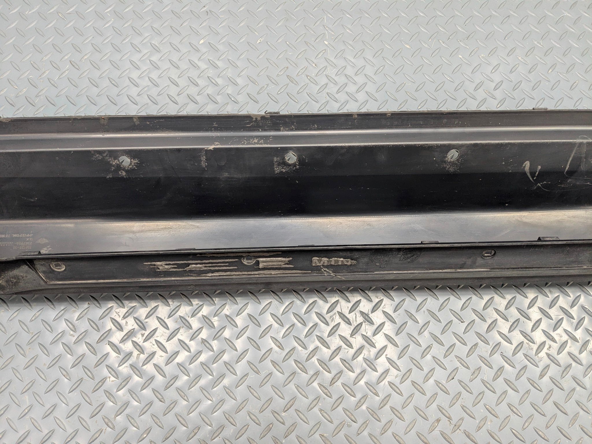 06 - 13 OEM MINI COOPER RIGHT PASSENGER SIDE ROCKER PANEL SKIRT MOULDING TRIM