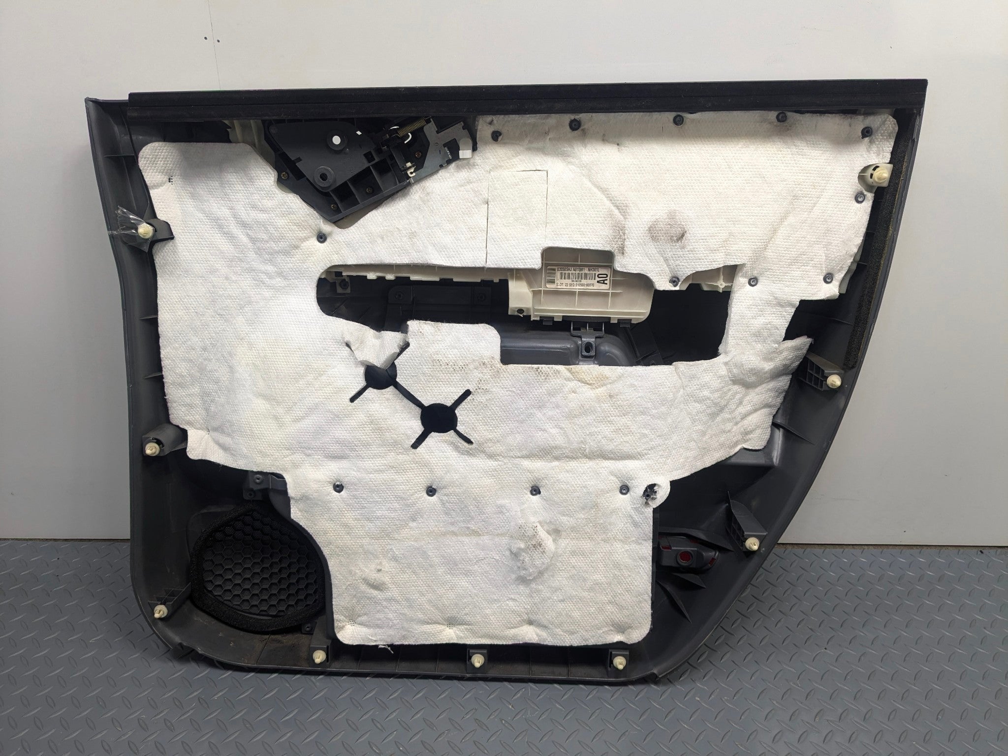 05 - 10 OEM HONDA ODYSSEY FRONT LEFT DRIVER SIDE INTERIOR DOOR TRIM PANEL