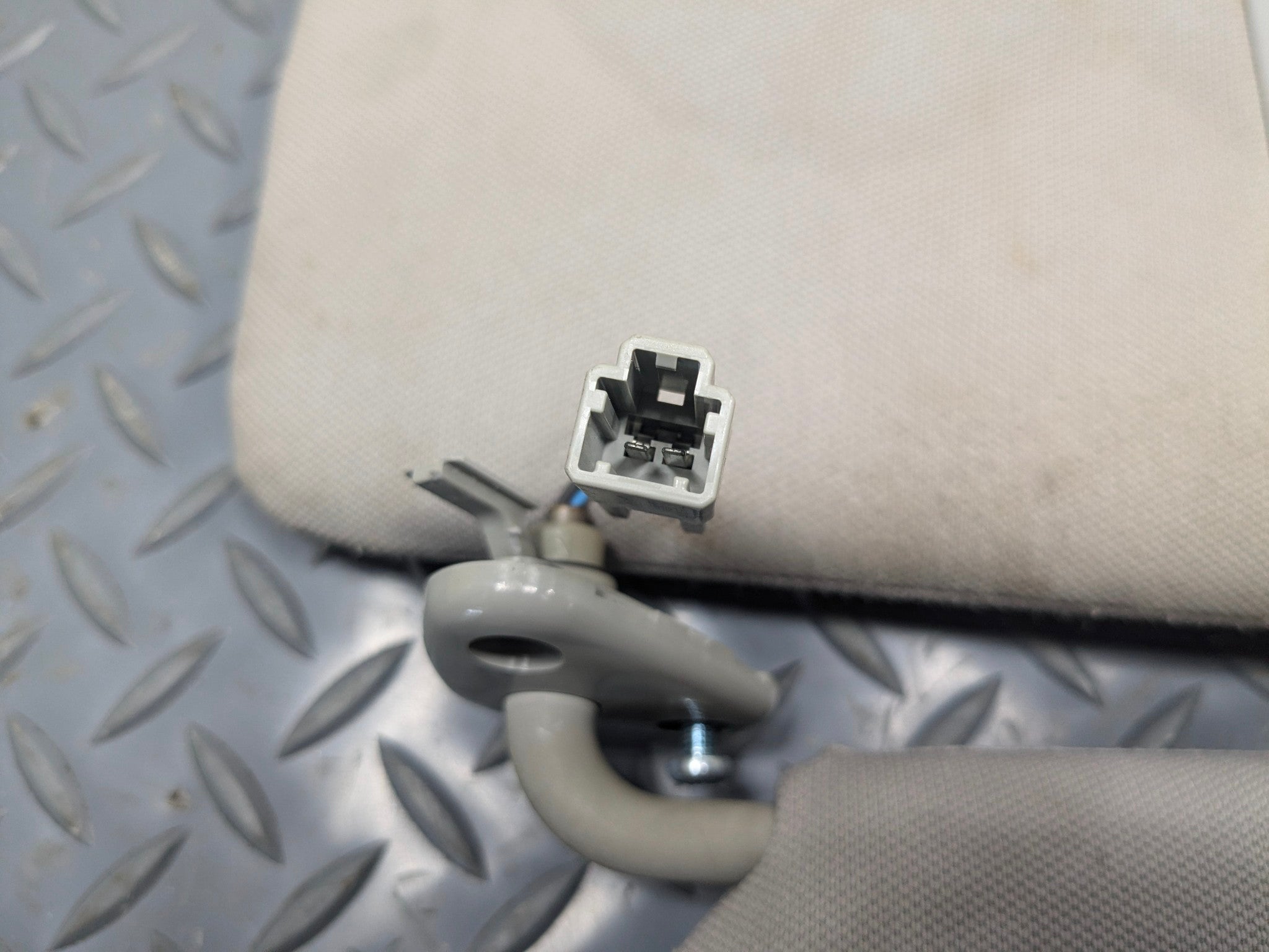 05 - 10 OEM HONDA ODYSSEY FRONT LEFT AND RIGHT INTERIOR ROOF SUN VISOR SET