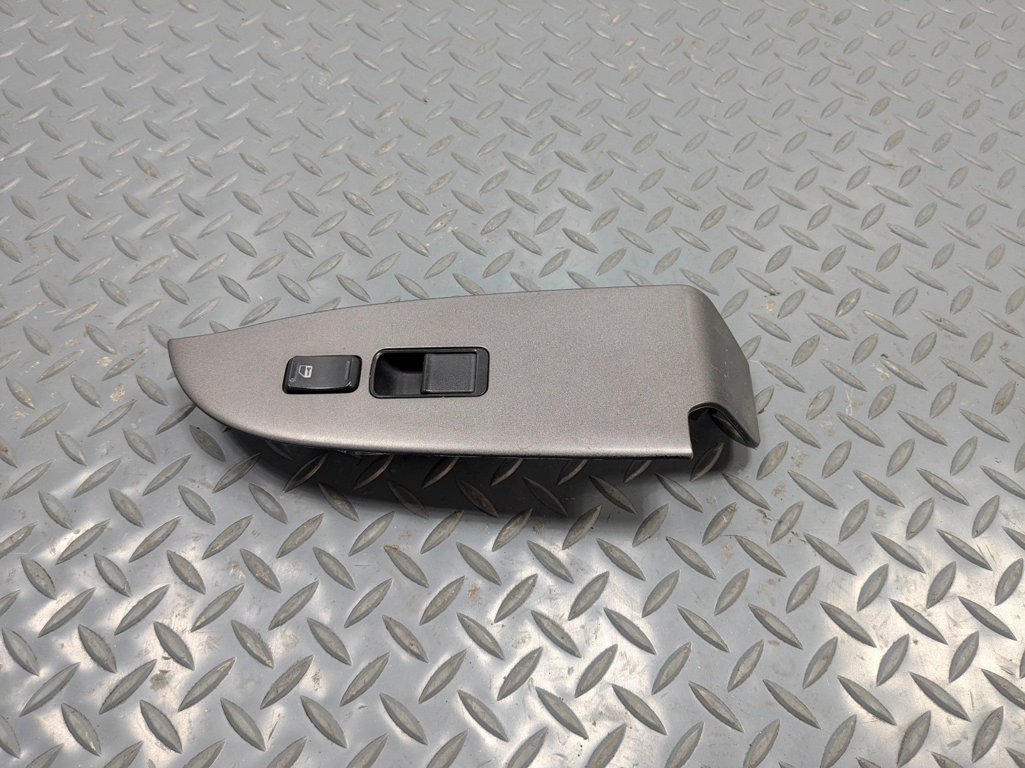 05 - 10 OEM HONDA ODYSSEY FRONT RIGHT PASSENGER SIDE POWER WINDOW MIRROR SWITCH