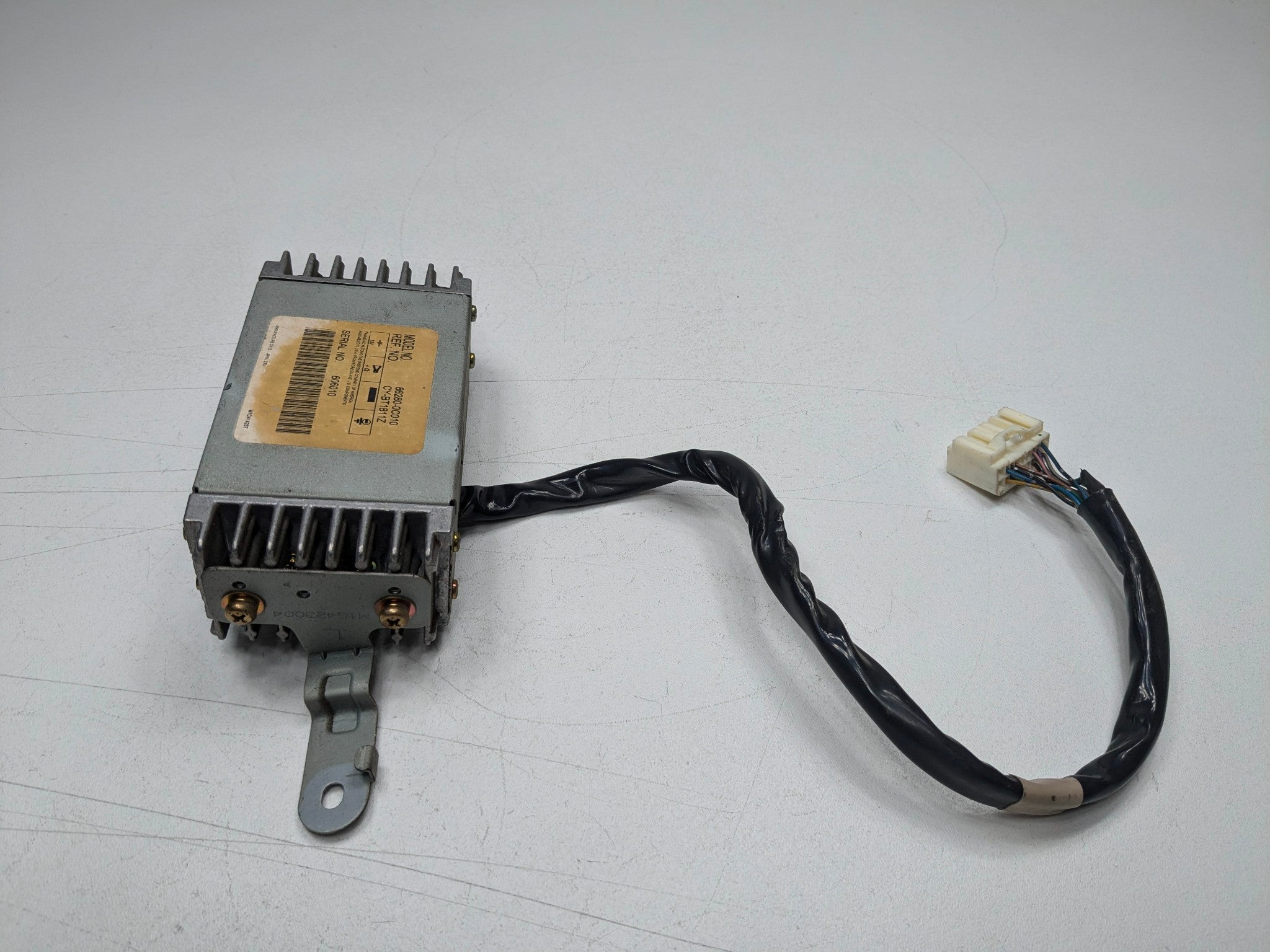 2000 - 2004 OEM TOYOTA TUNDRA RADIO STEREO AUDIO AMPLIFIER UNIT