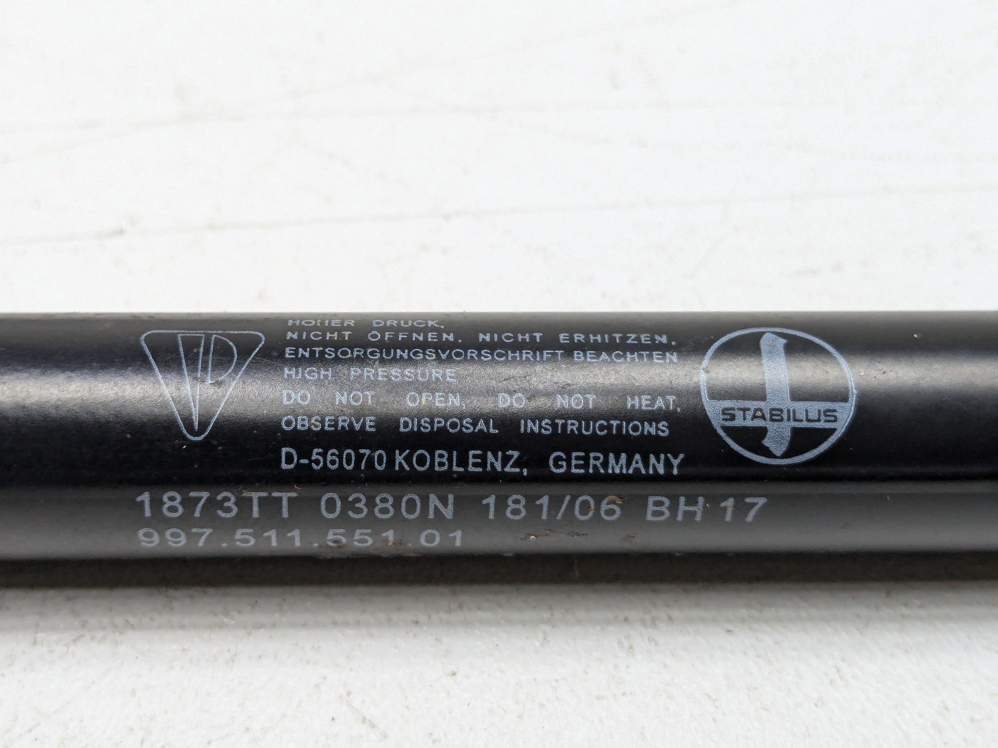 06 - 08 OEM PORSCHE CAYMAN FRONT LEFT AND RIGHT SIDE HOOD SUPPORT SHOCK STRUT