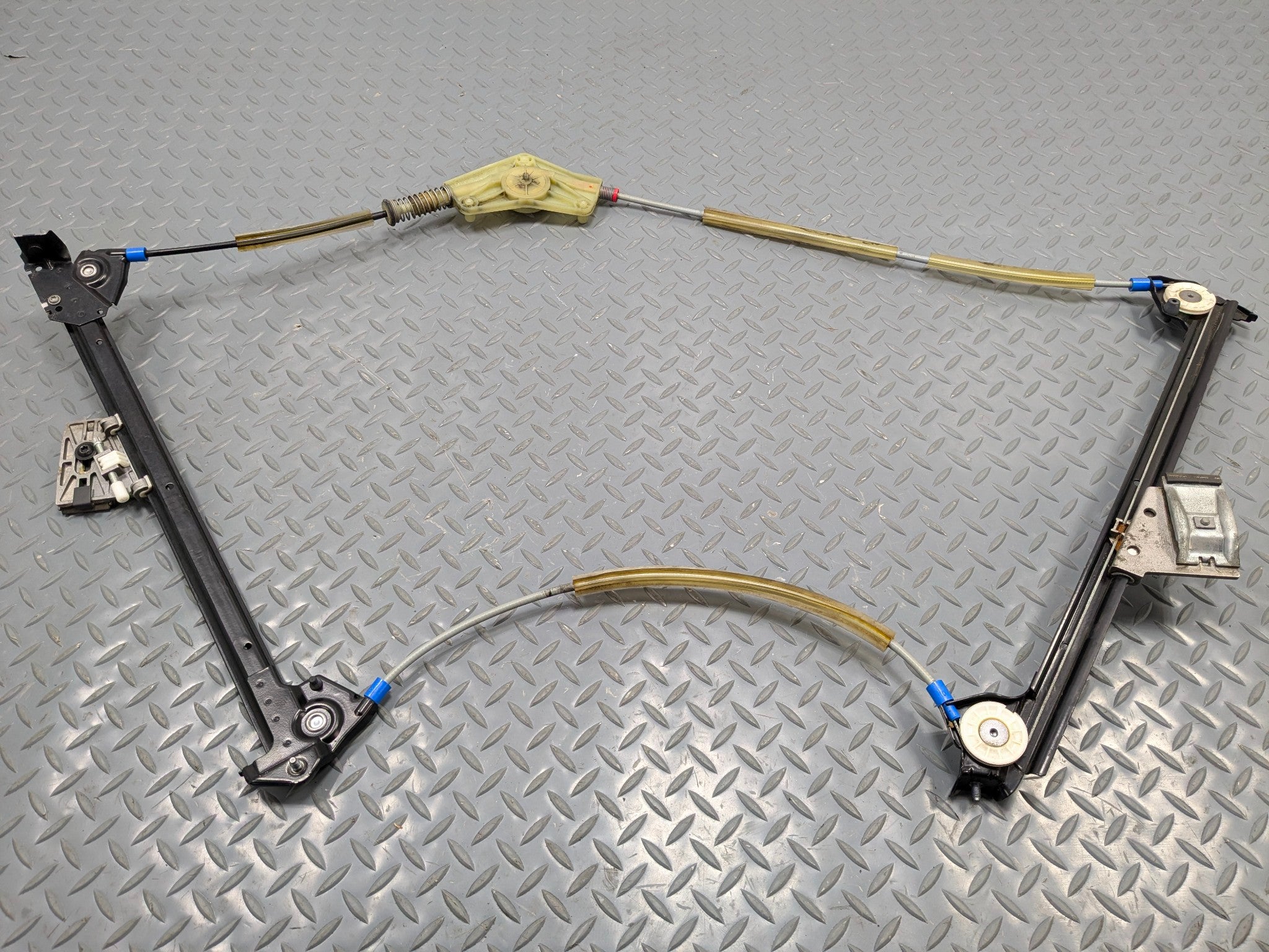 2006 - 2008 OEM PORSCHE CAYMAN FRONT LEFT DRIVER SIDE DOOR REGULATOR
