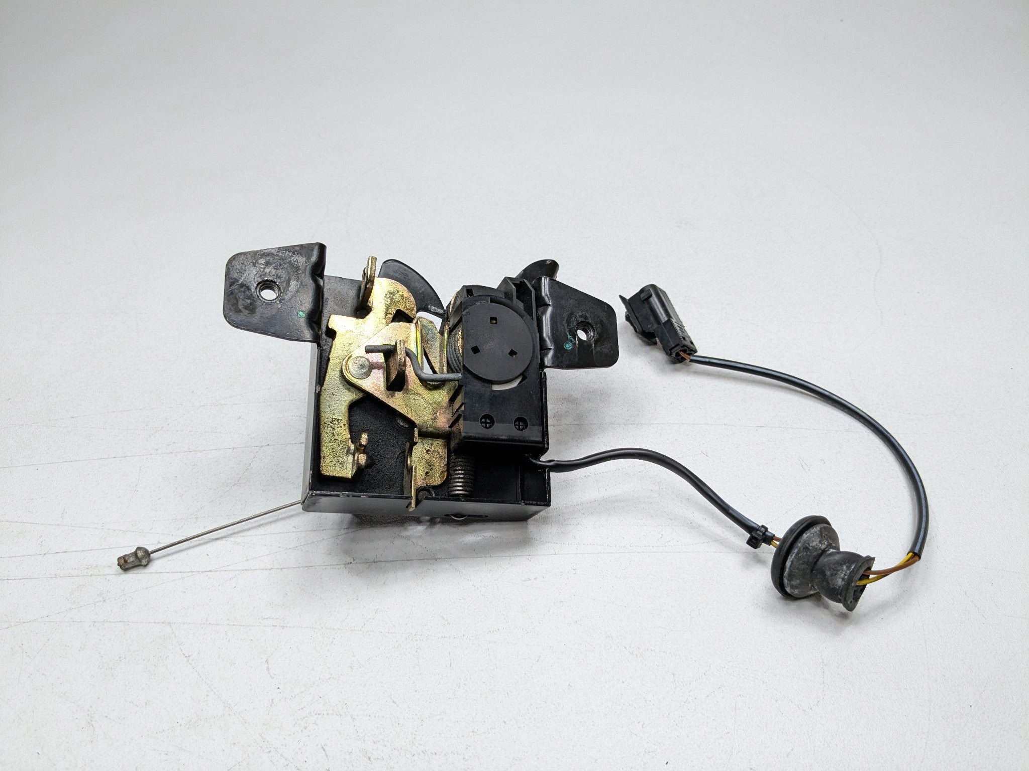 2006 - 2008 OEM PORSCHE CAYMAN FRONT HOOD LOCK LATCH ACTUATOR