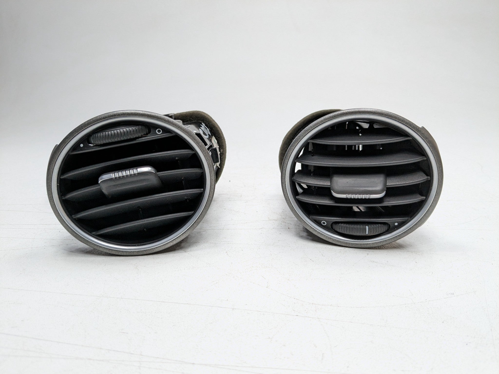 2006 - 2008 OEM PORSCHE CAYMAN CENTER DASH AIR VENT GRILLE PAIR SET
