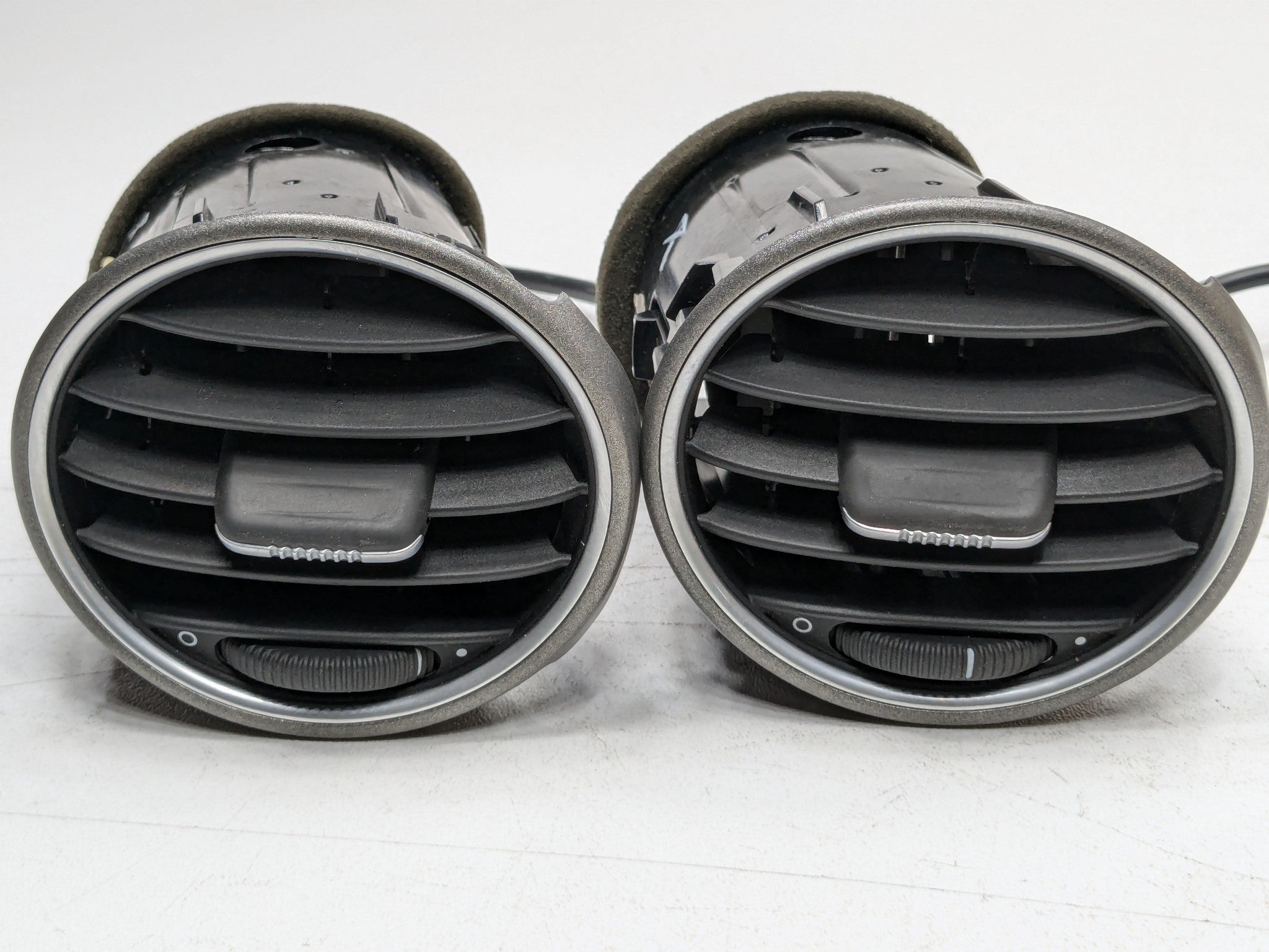2006 - 2008 OEM PORSCHE CAYMAN CENTER DASH AIR VENT GRILLE PAIR SET