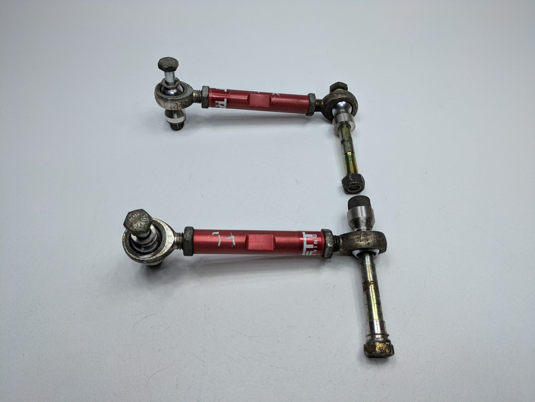 2006 - 2008 OEM PORSCHE CAYMAN FRONT LEFT AND RIGHT TARETT SWAY BAR END LINK