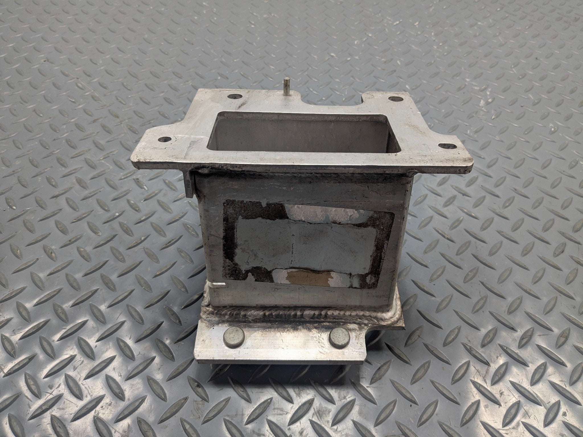 2006 - 2008 OEM PORSCHE CAYMAN FRONT BUMPER REINFORCEMENT RIGHT SIDE BRACKET