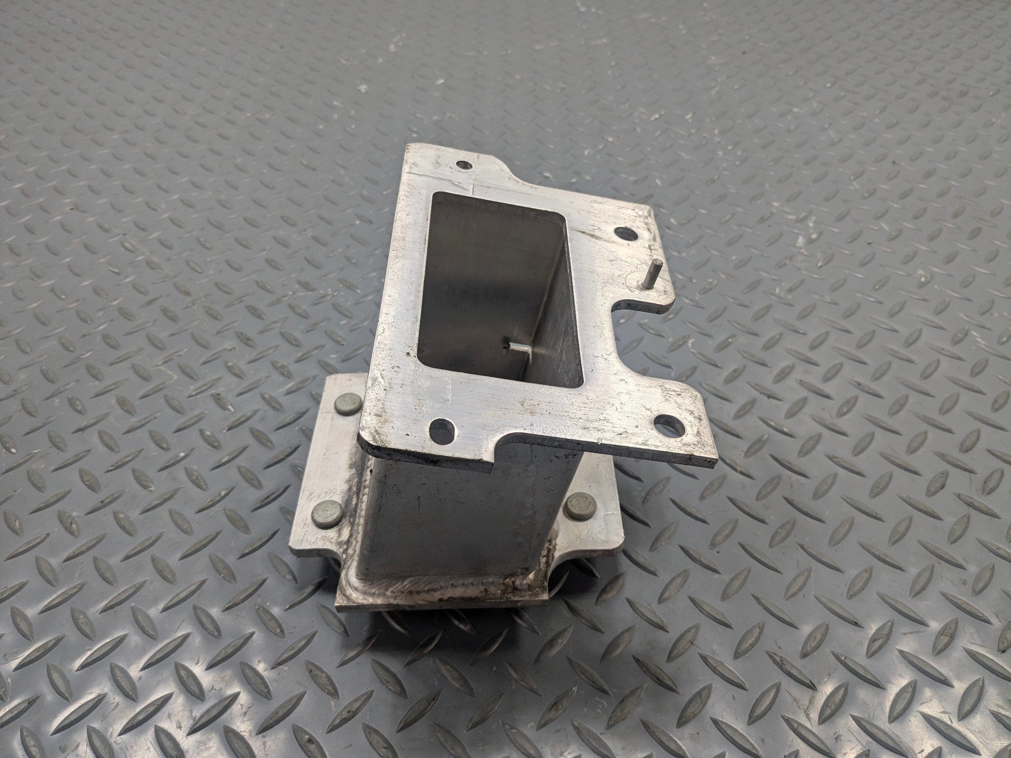 2006 - 2008 OEM PORSCHE CAYMAN FRONT BUMPER REINFORCEMENT RIGHT SIDE BRACKET