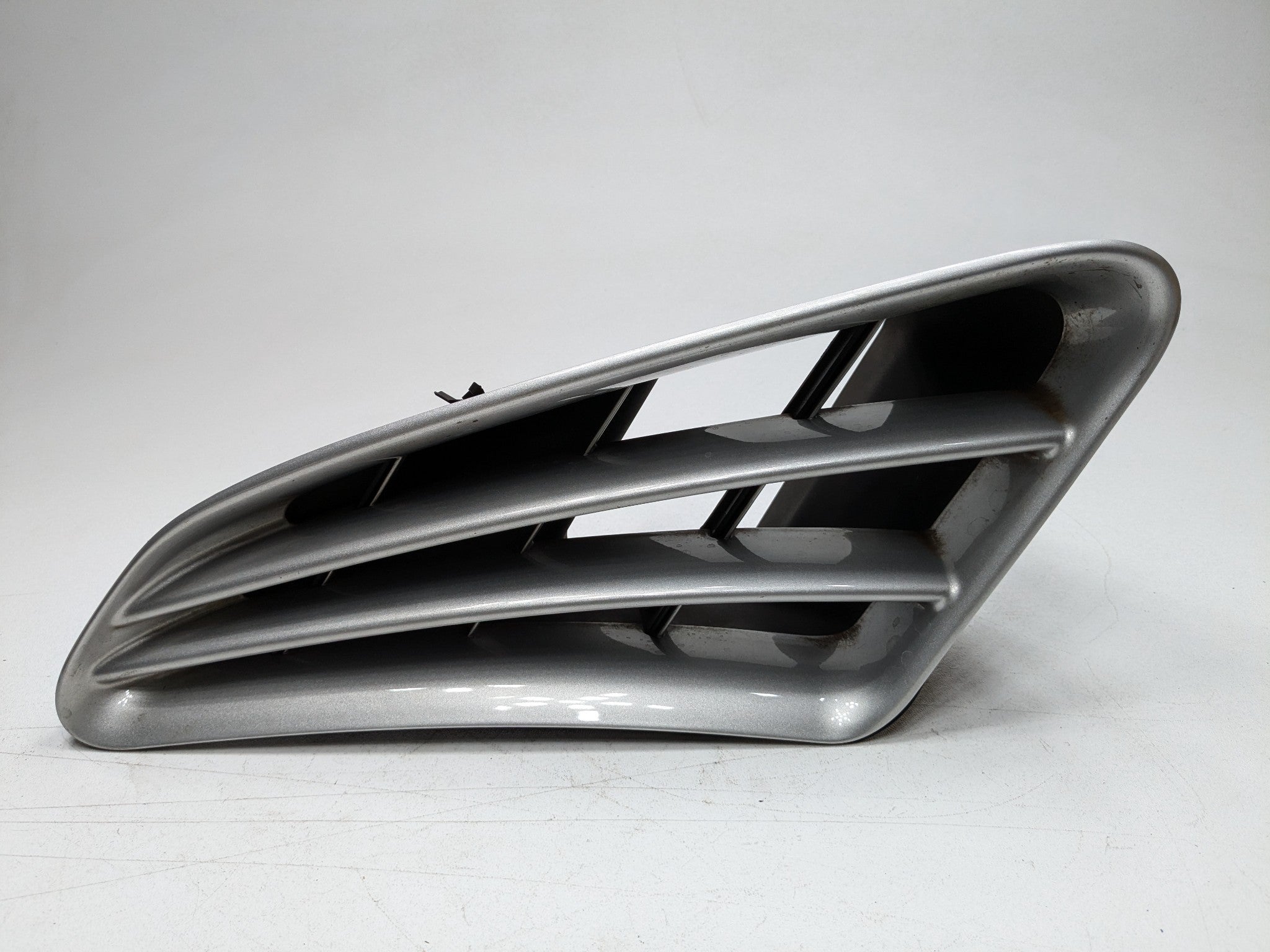 2006 - 2008 OEM PORSCHE CAYMAN AIR VENTILATION GRILLE RIGHT SIDE FENDER MOUNTED