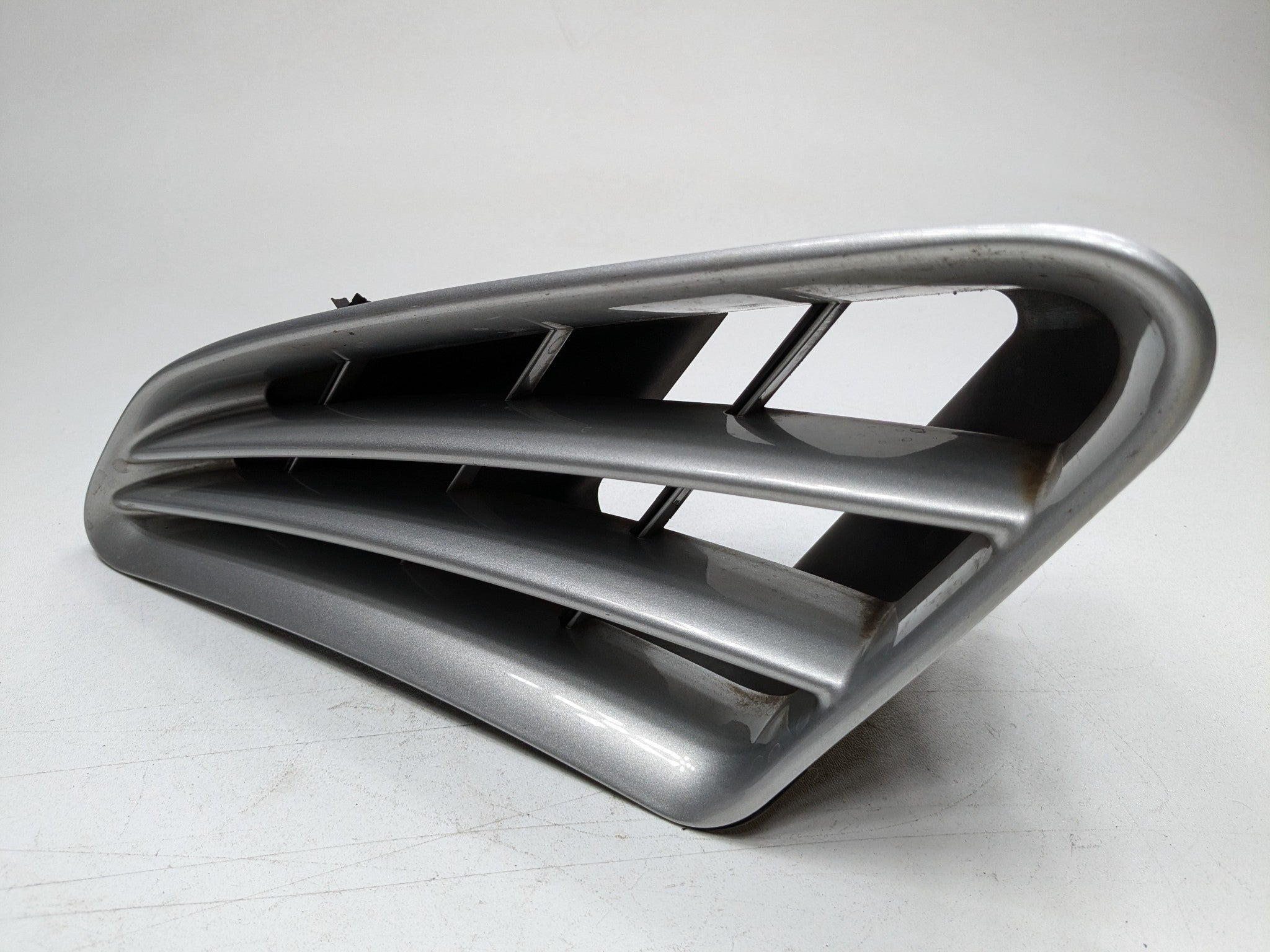 2006 - 2008 OEM PORSCHE CAYMAN AIR VENTILATION GRILLE RIGHT SIDE FENDER MOUNTED