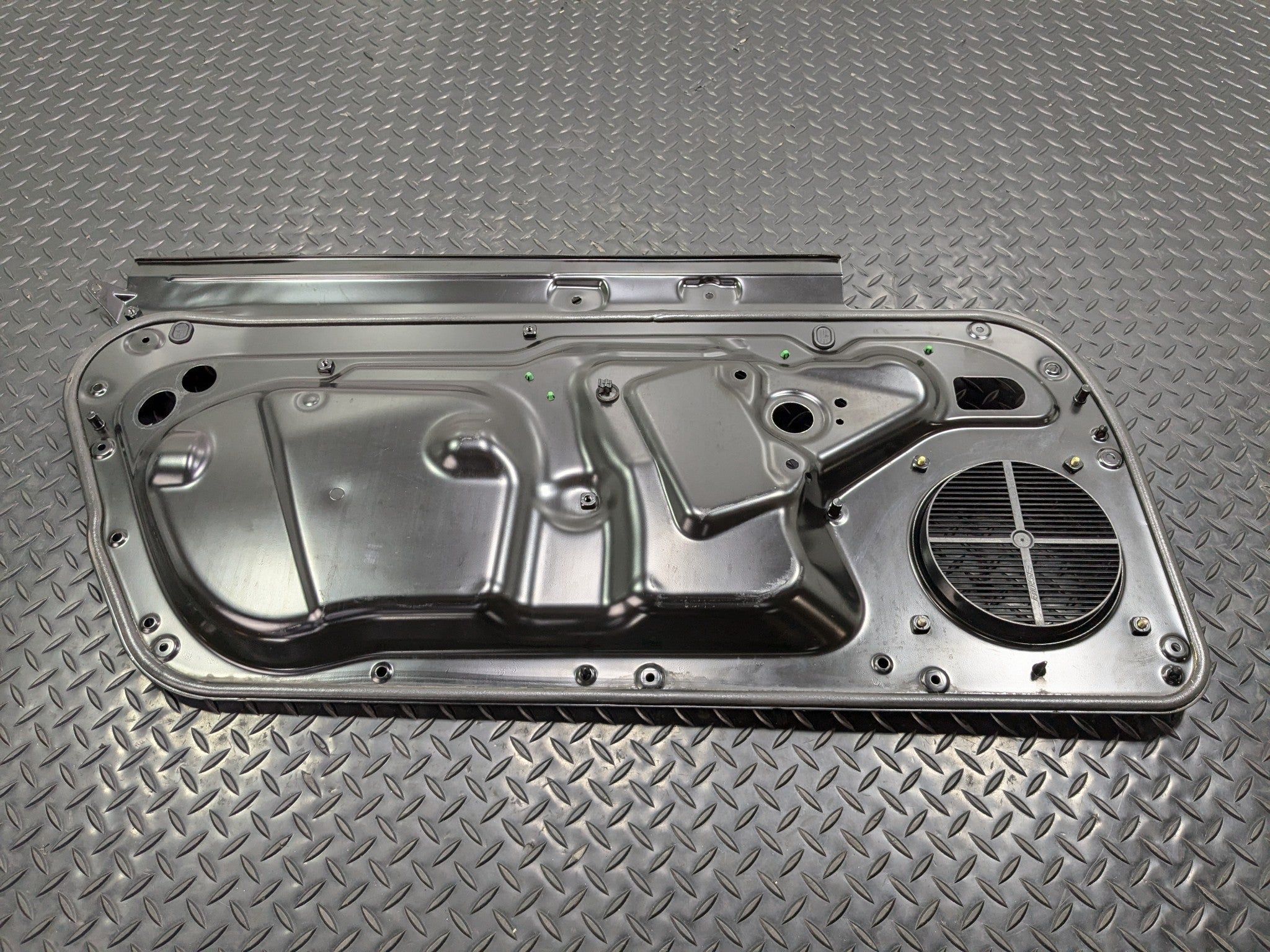 06 - 08 OEM PORSCHE CAYMAN RIGHT PASSENGER SIDE DOOR INNER CLOSEOUT COVER PANEL