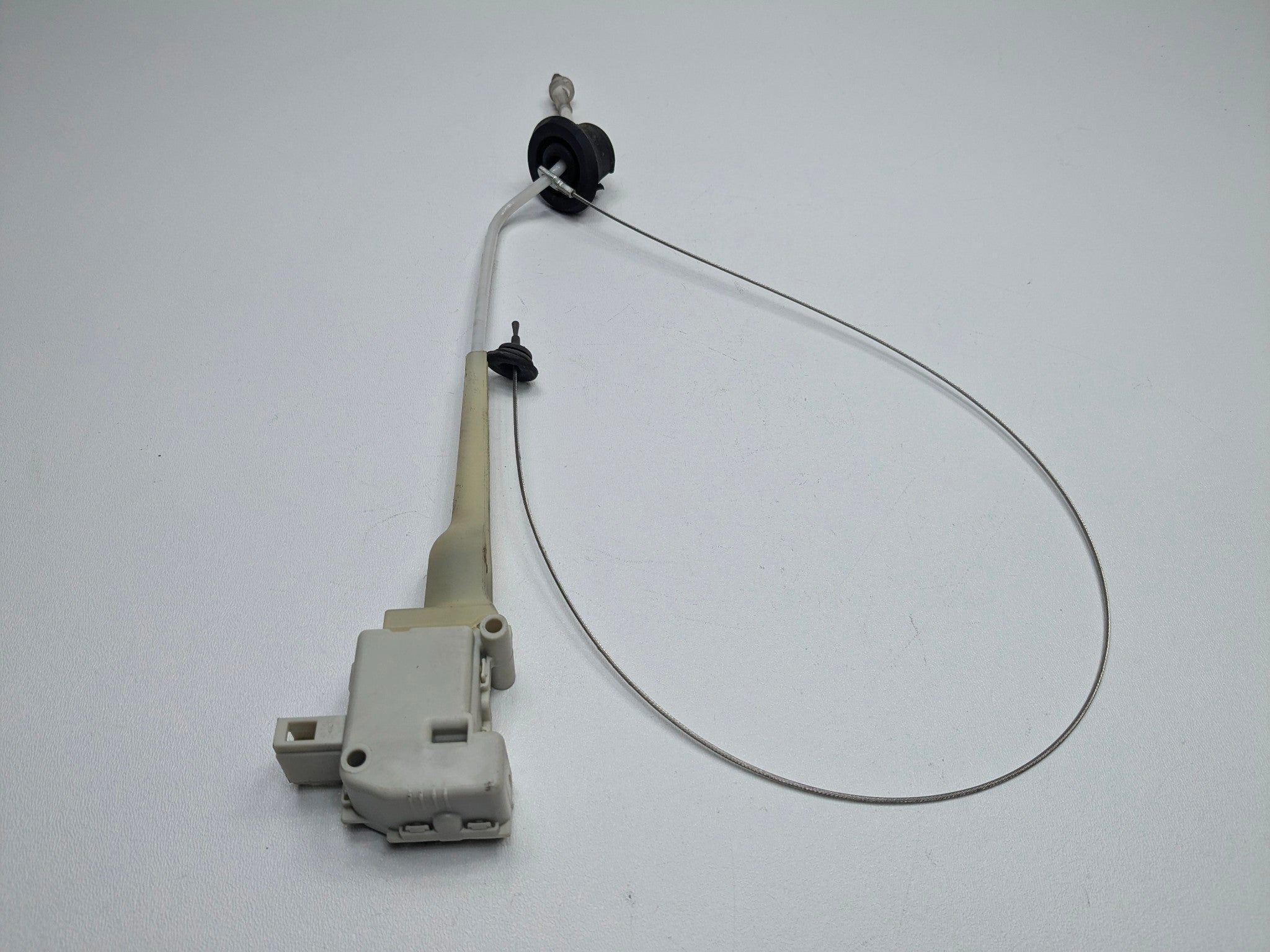 2006 - 2008 OEM PORSCHE CAYMAN FRONT HOOD LATCH LOCK ACTUATOR