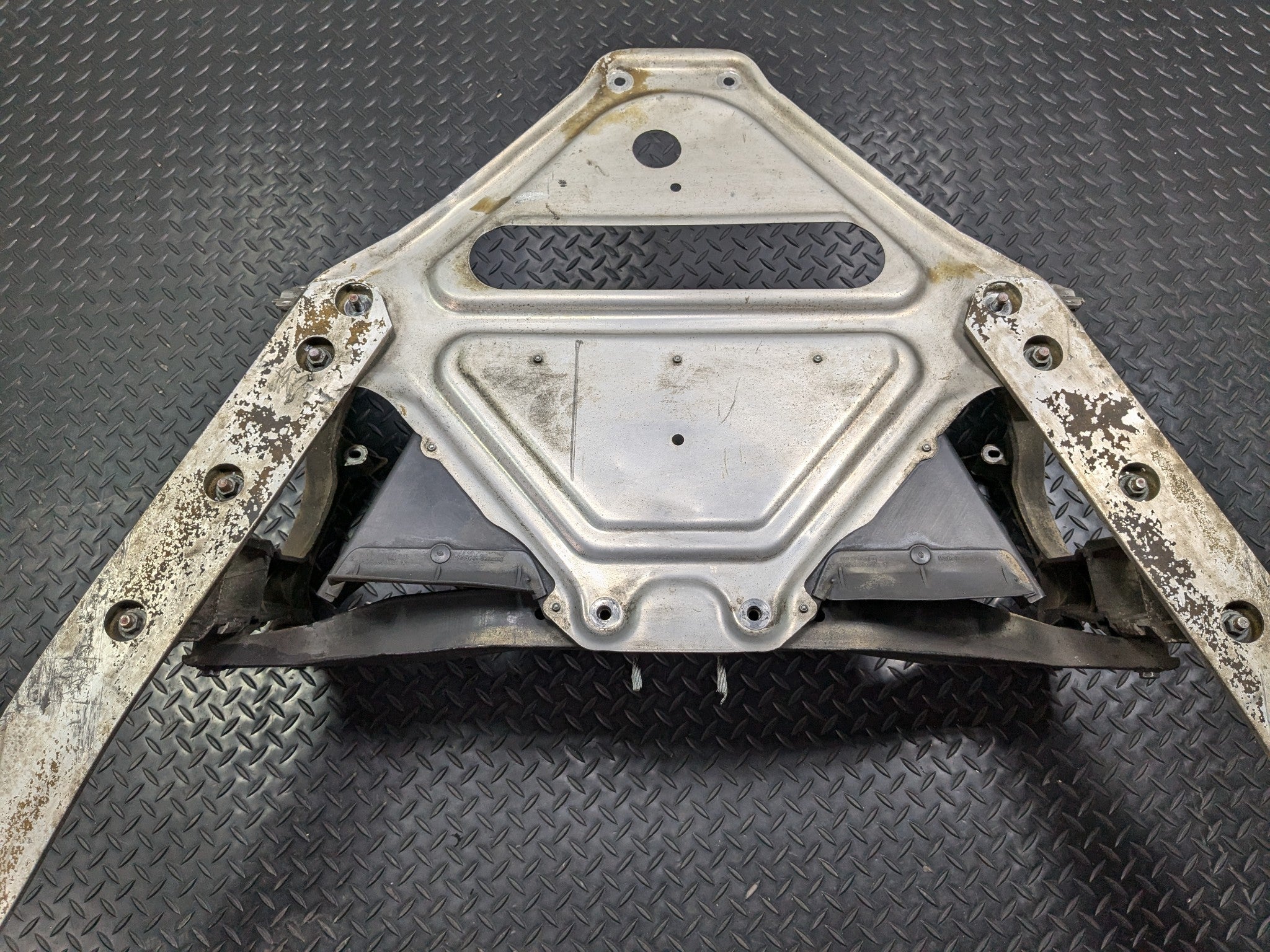 2006 - 2008 OEM PORSCHE CAYMAN ENGINE REAR SUBFRAME CROSSMEMBER K-FRAME