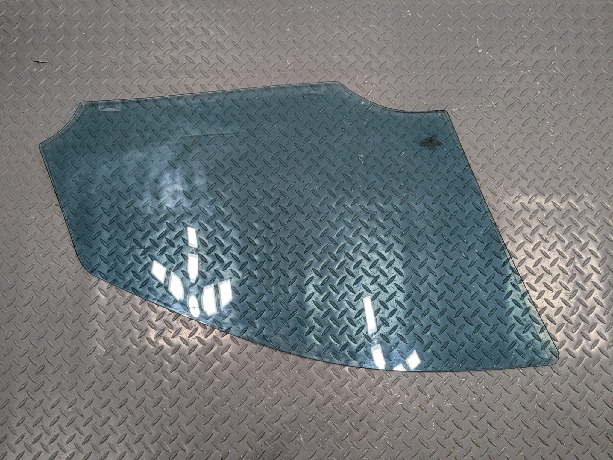 2009 - 2011 OEM MERCEDES-BENZ ML63 FRONT LEFT DRIVER SIDE DOOR WINDOW AUTO GLASS
