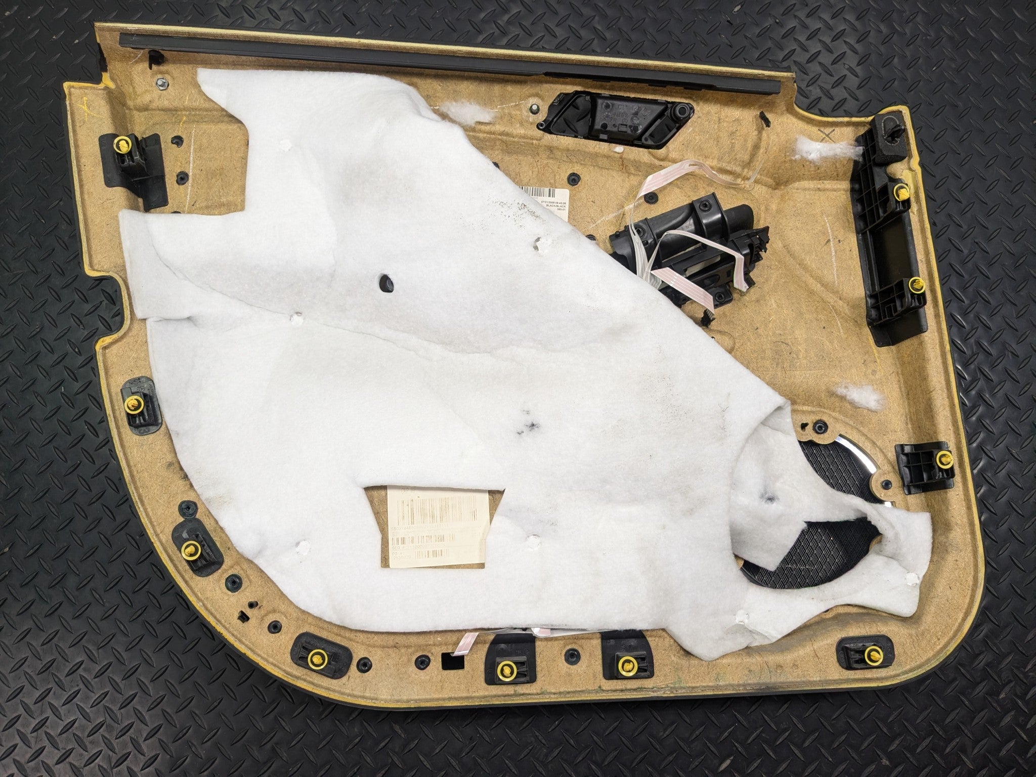 2009 - 2011 OEM MERCEDES-BENZ ML63 FRONT RIGHT INTERIOR DOOR PANEL COVER TRIM