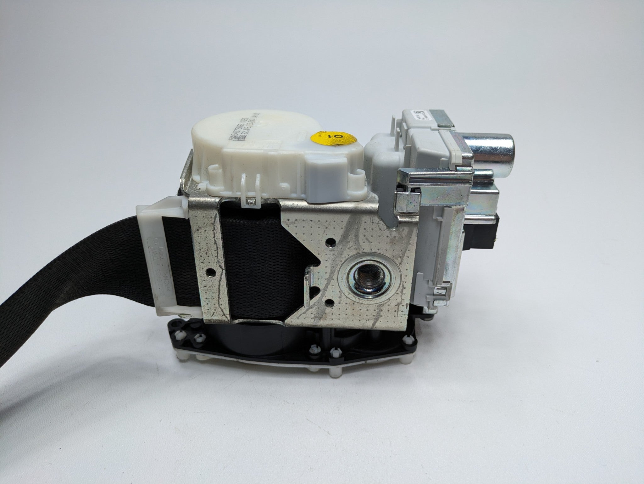 2009 - 2011 OEM MERCEDES-BENZ ML63 FRONT RIGHT SIDE SEAT BELT RETRACTOR