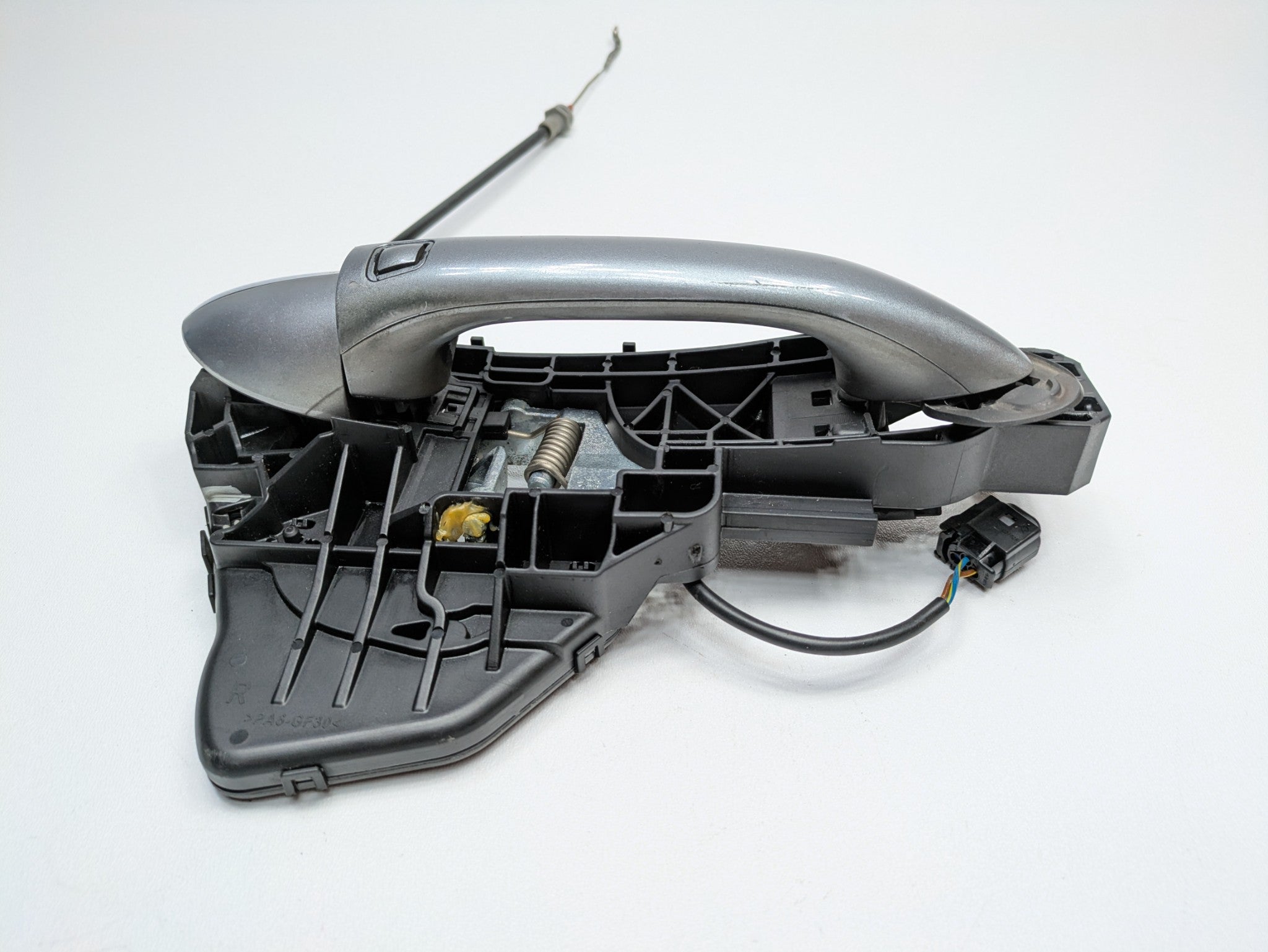 2009 - 2011 OEM MERCEDES-BENZ ML63 REAR RIGHT SIDE EXTERIOR DOOR HANDLE