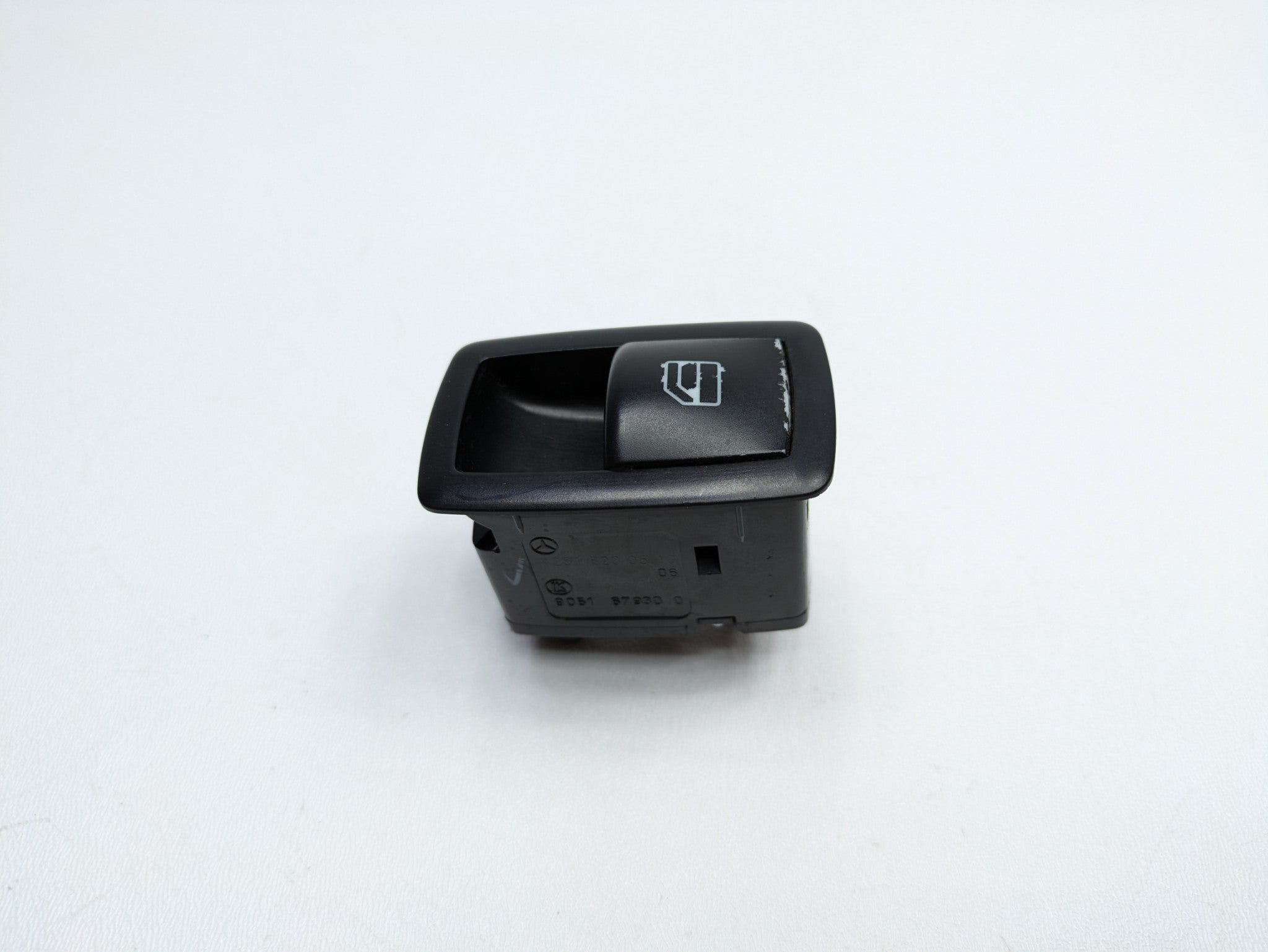 2009 - 2011 OEM MERCEDES-BENZ ML63 FRONT RIGHT WINDOW REGULATOR CONTROL SWITCH